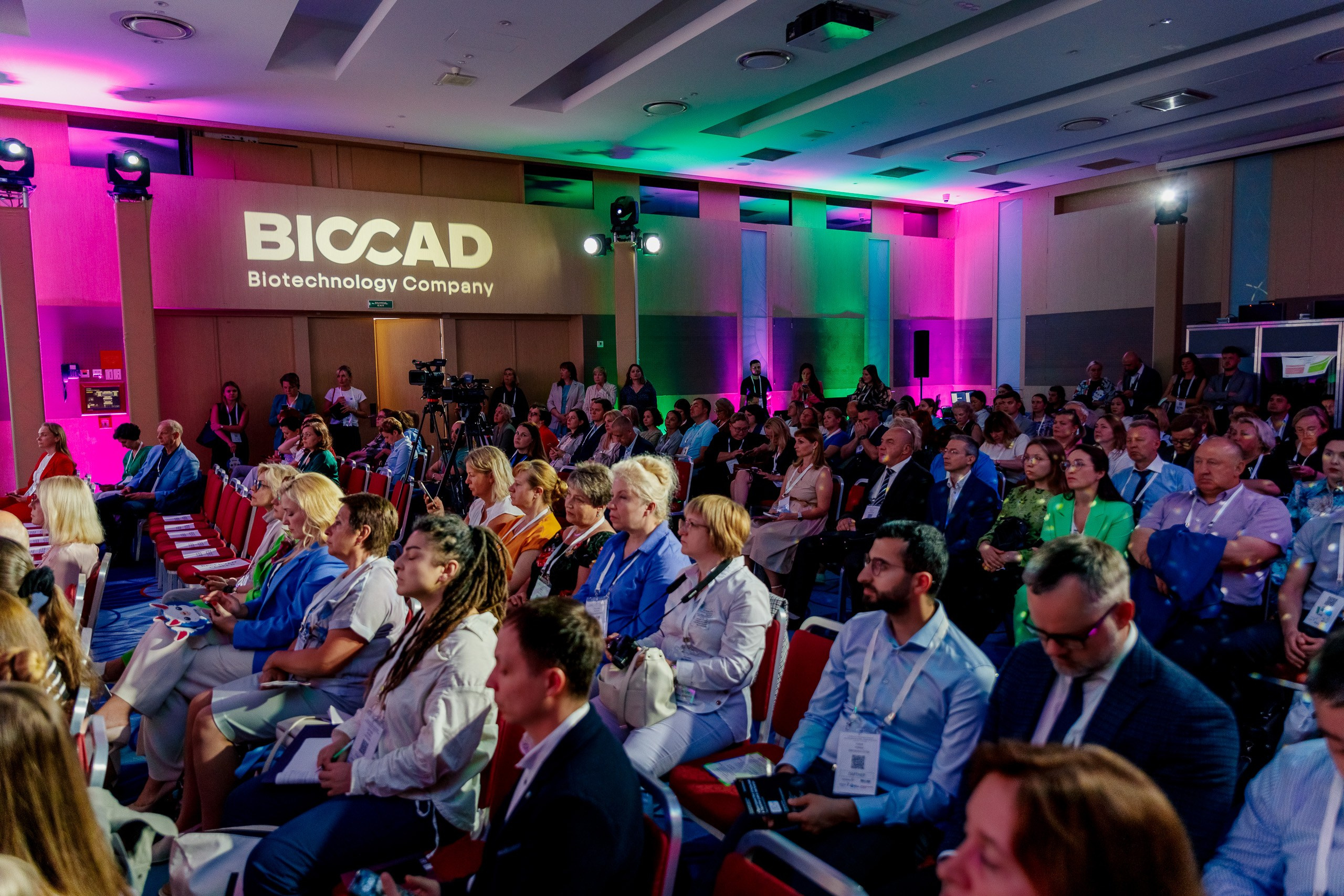 BIOCAD на X Онкофорум «Белые Ночи». Репортажный фотограф Москва Сергей Мирошников