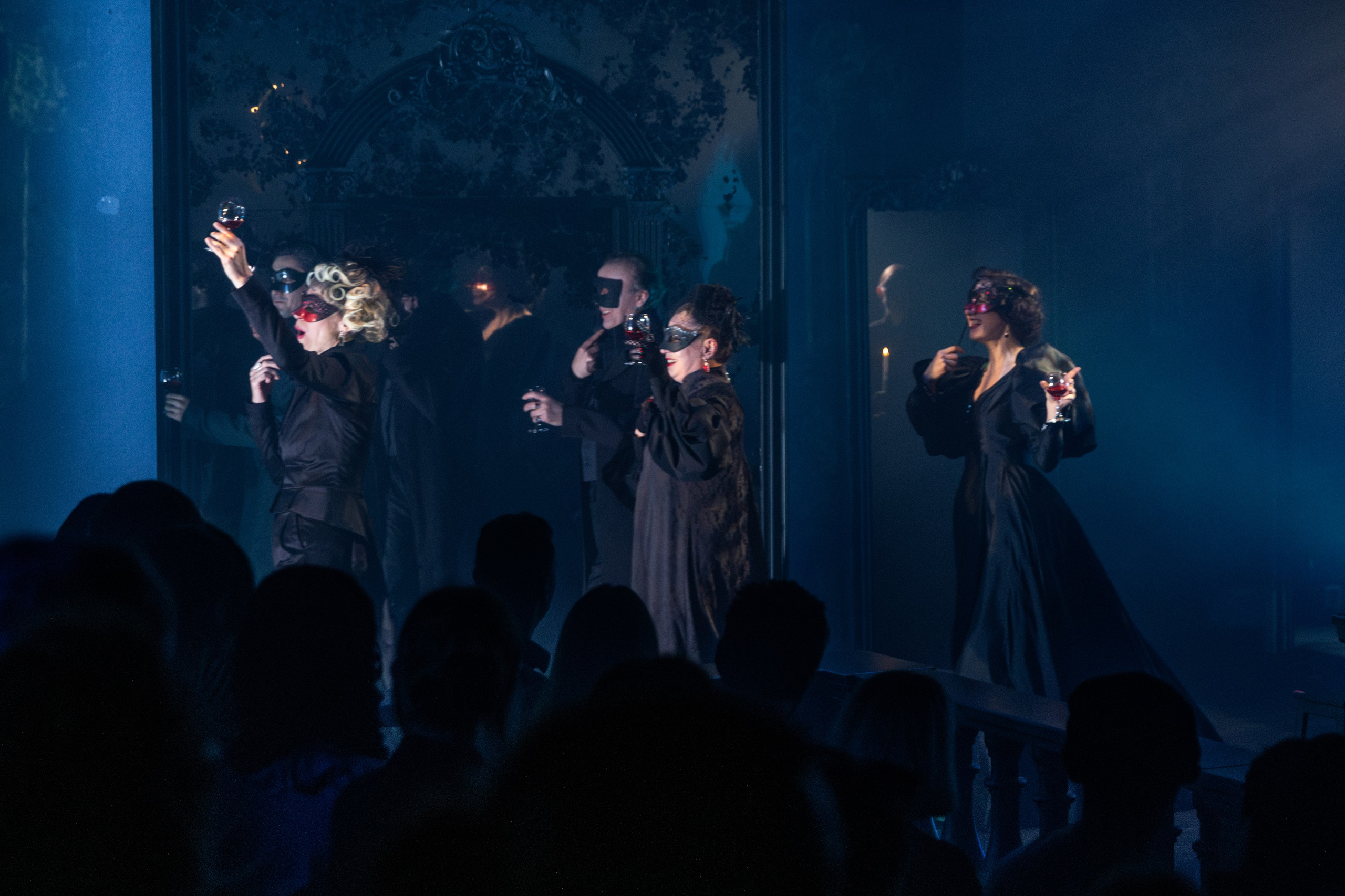 Театральная постановка «Сумерки.Москва». Репортажный фотограф в Москве Аида Исламова