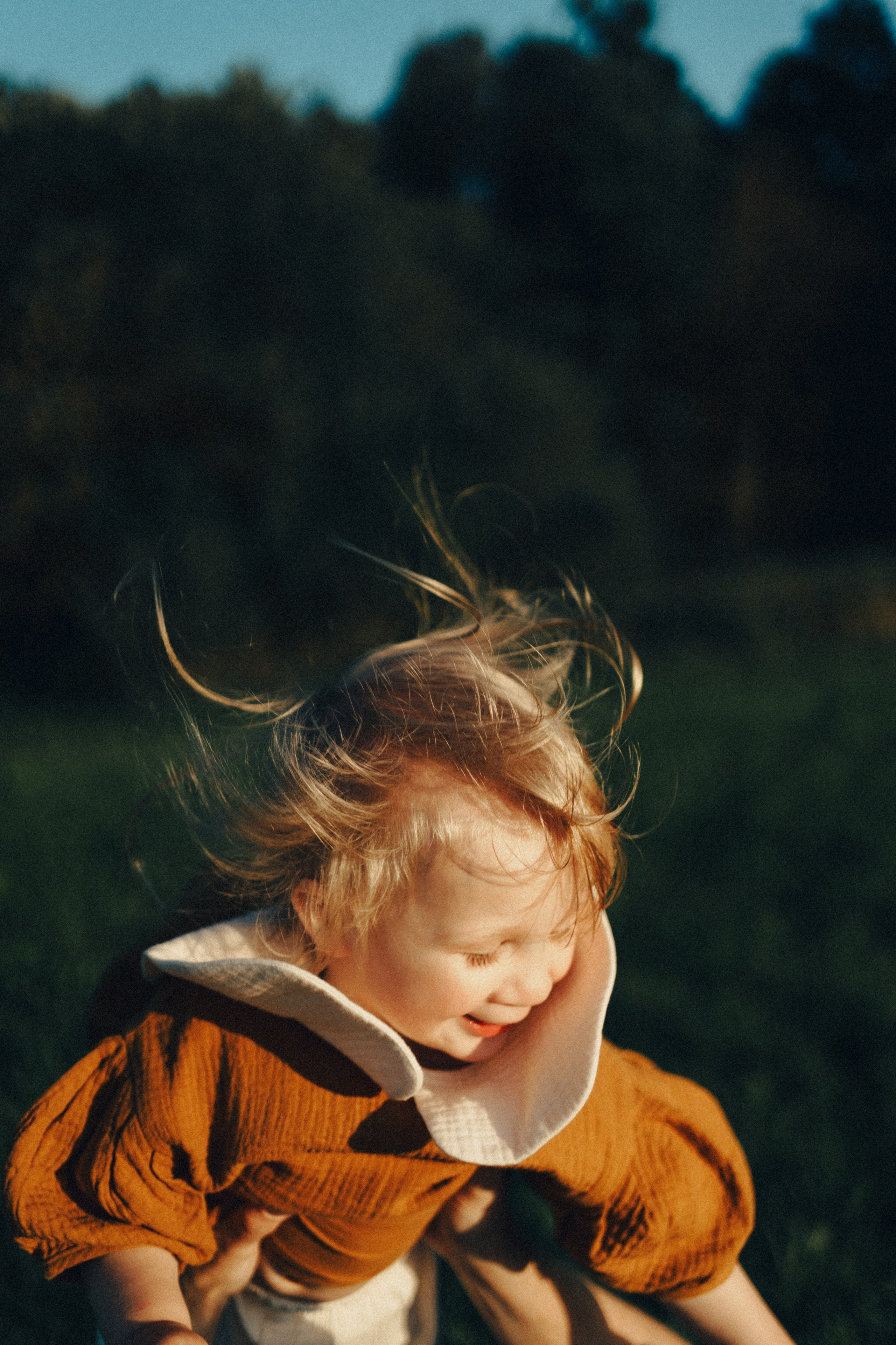 Малышка Арина в полях. Семейный и детский фотограф и видеограф в Москве, Серпухове и Тарусе Валерия Сорокина