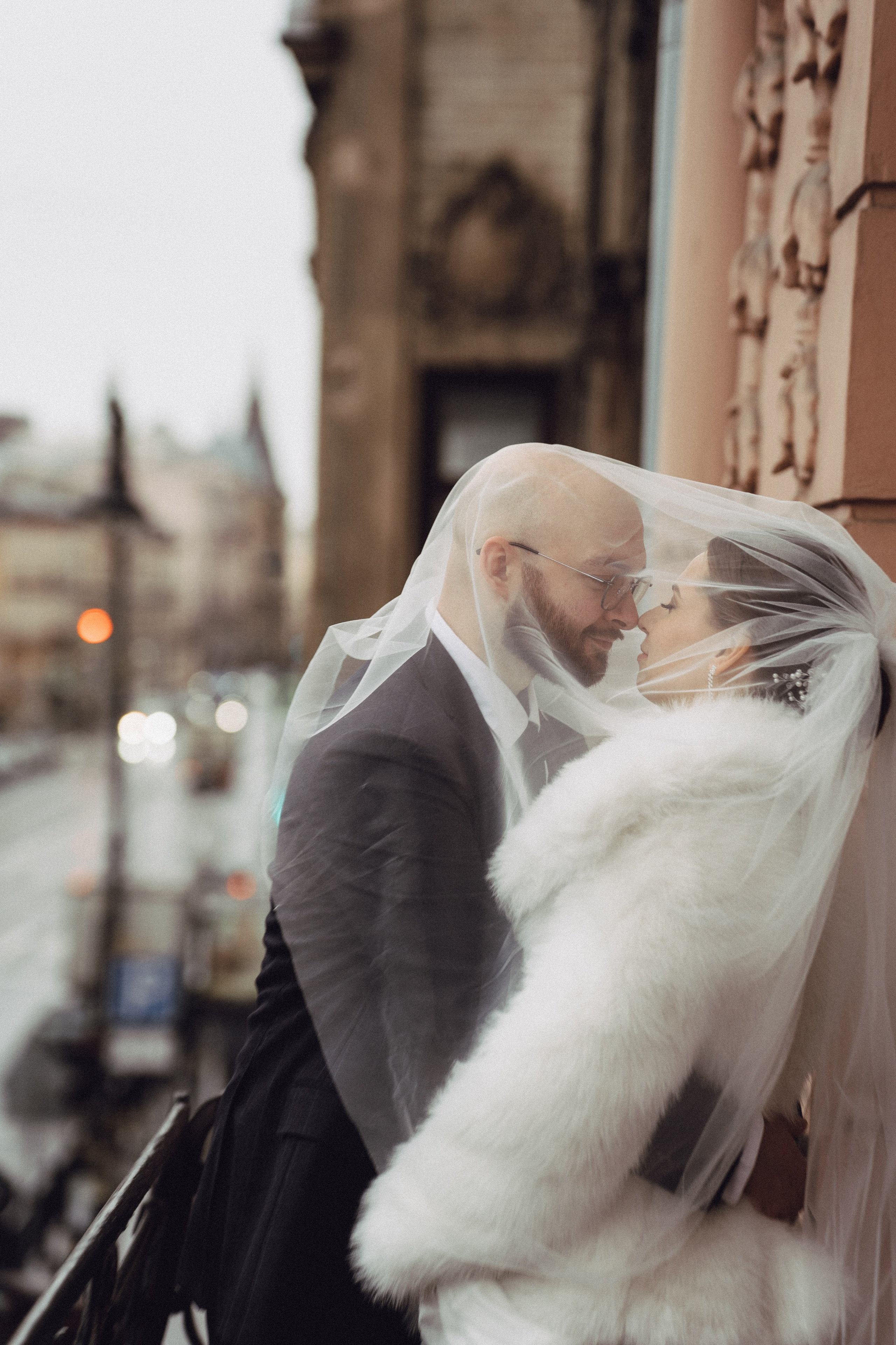 СВАДЕБНАЯ СЬЕМКА ВО ВТОРОМ ДВОРЦЕ (ДЕКАБРЬ) ТАКЖЕ СЬЕМКА В СТУДИИ НА ЧЕРНЫШЕВСКОЙ. Профессиональный фотограф, Санкт-Петербург — Виктория Богомолова