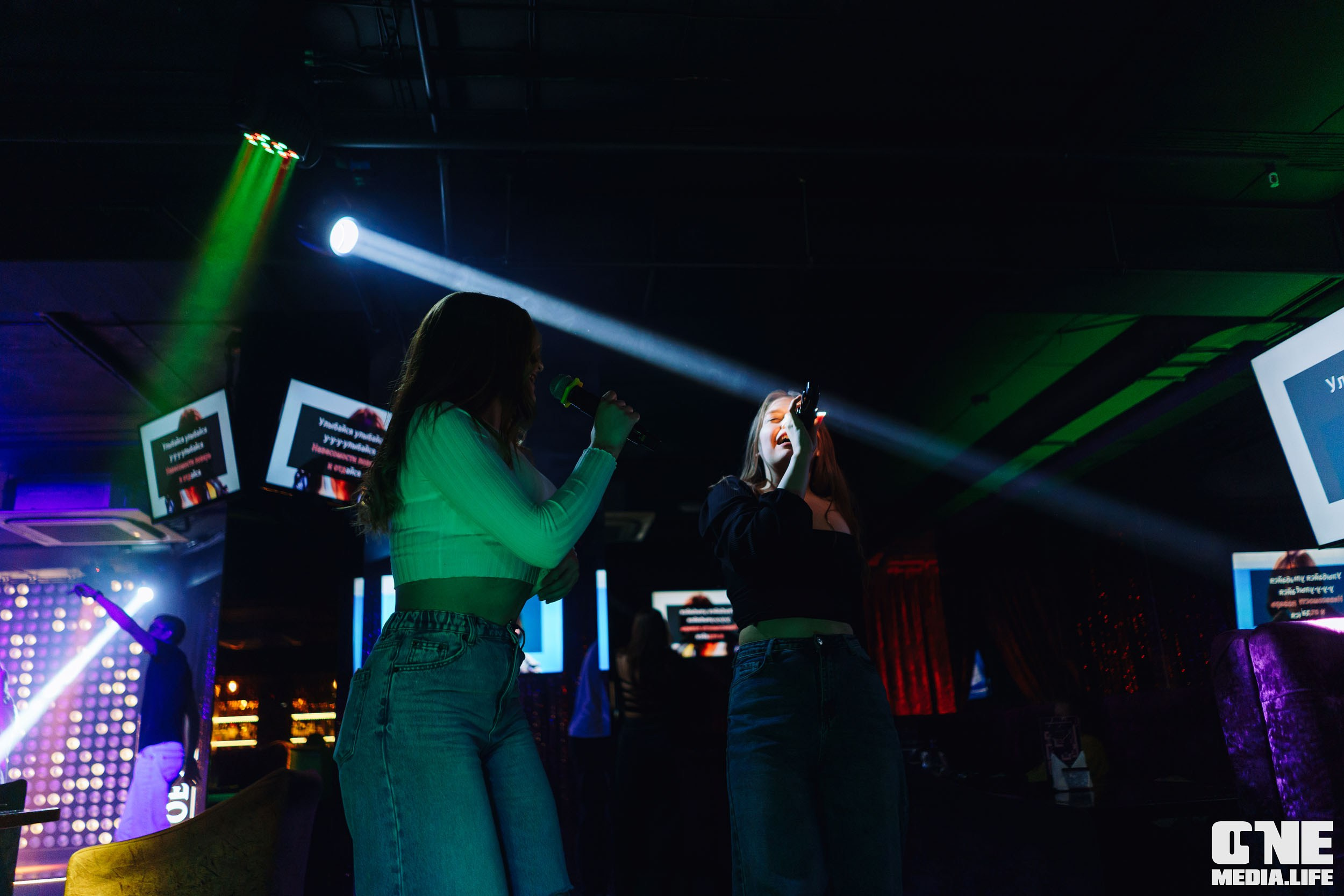 Караоке марафон в караоке-клубе Эйфория. One Media Life: фоторепортажи, фотоотчеты с мероприятий и заведений