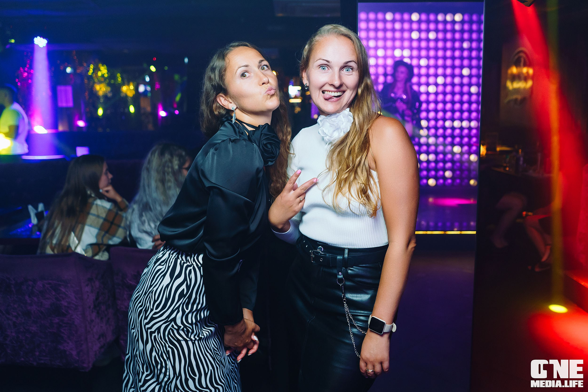 Фоторепортаж из караоке-клуба Эйфория. One Media Life: фоторепортажи, фотоотчеты с мероприятий и заведений