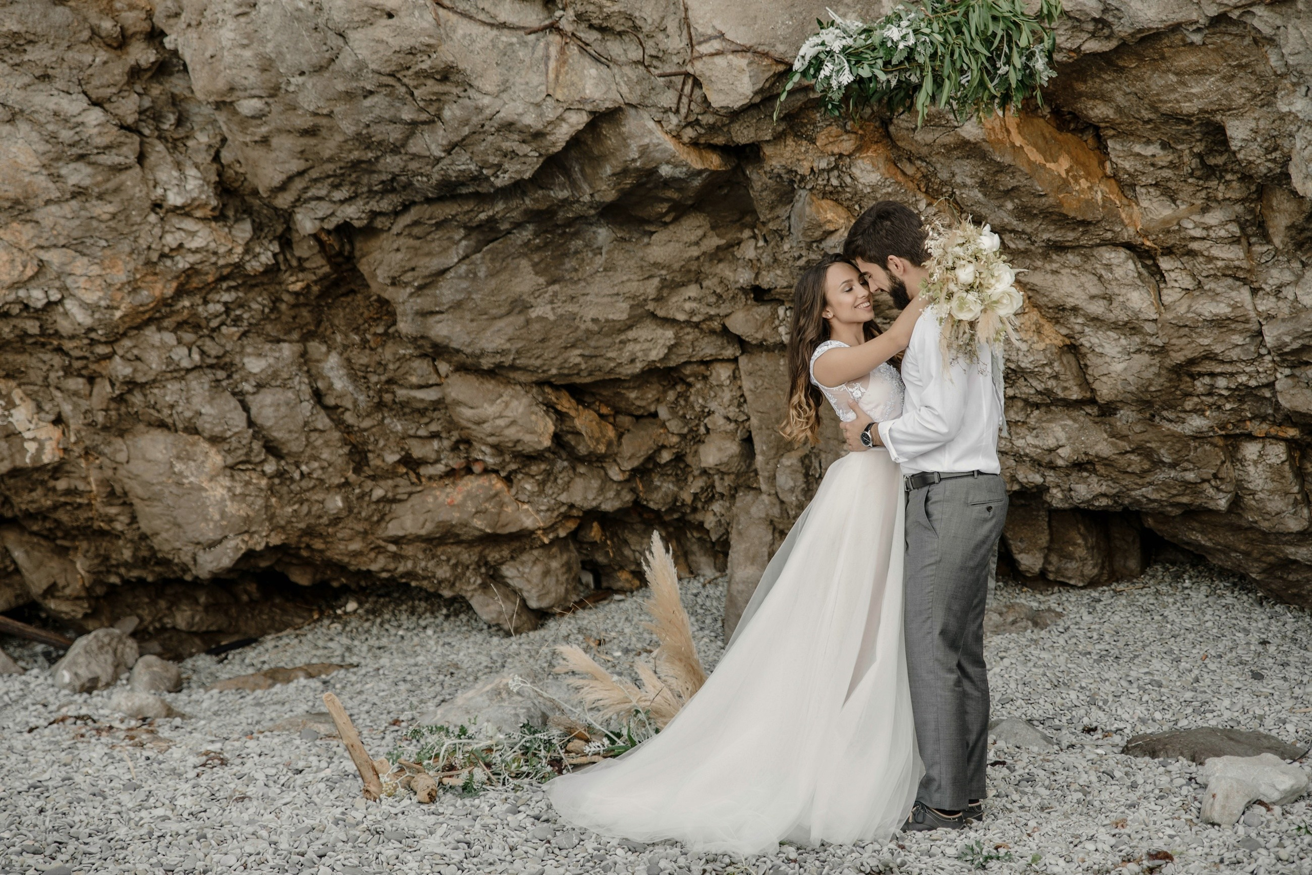 Свадебная фотосессия и выездная регистрация брака на берегу моря. Свадебный и семейный фотограф в Москве Светлана Зоткина