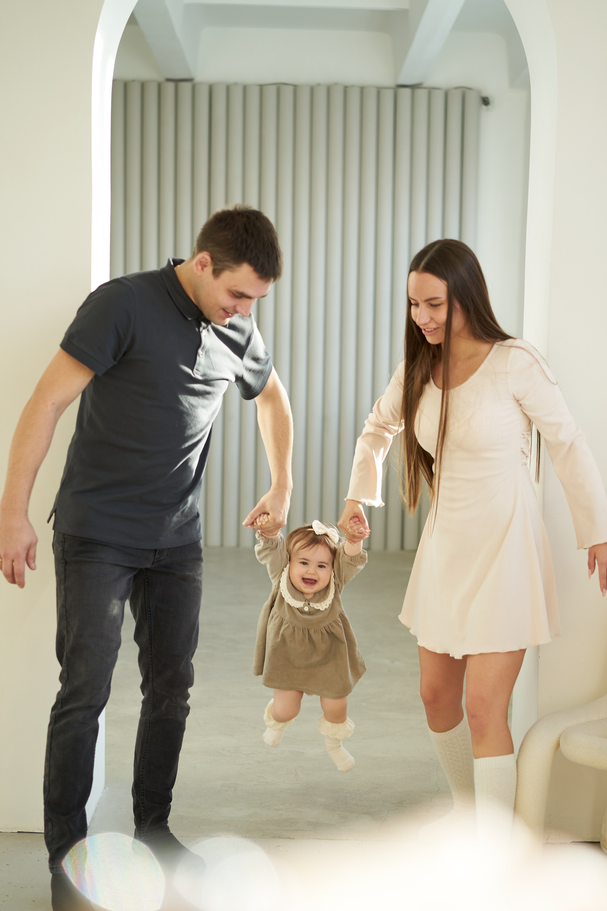 Семейная фотосессия в студии. Фотограф Екатеринбург Кокшарова Александра