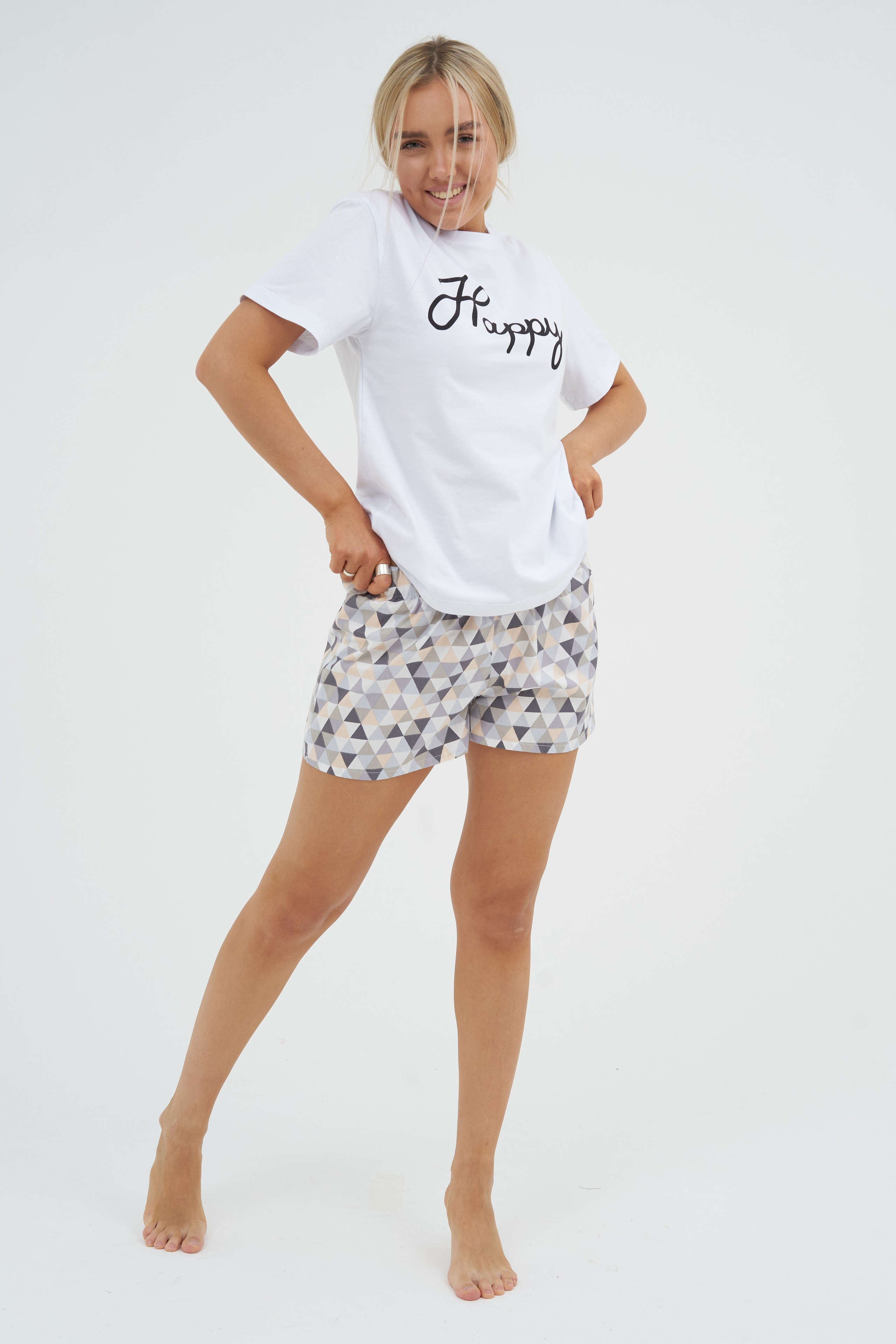 Съемка для рекламы одежды на маркетплейсах. Фотограф Екатеринбург Кокшарова Александра