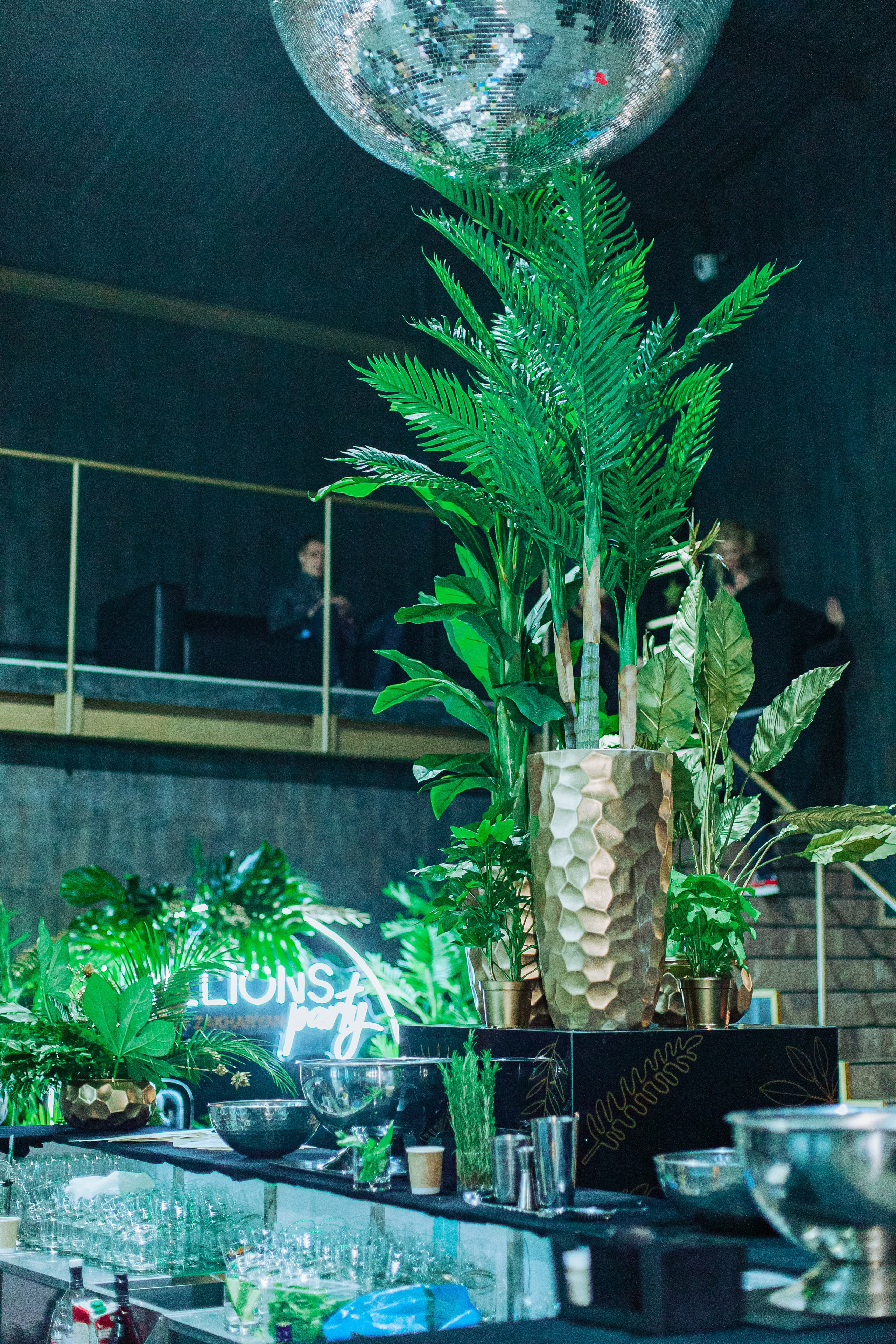 Бал выпускников. Kirillova Studio — мастерская декора и событий Юли Кирилловой