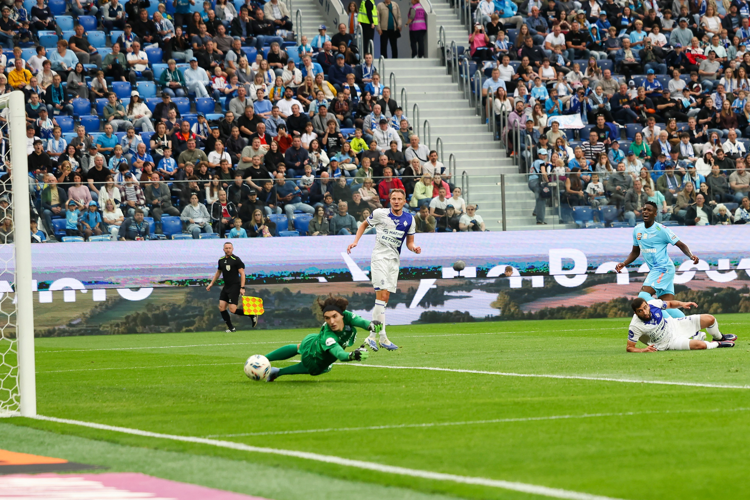 ФК «Зенит» — ФК «Динамо» Махачкала 23.08.2025. Спортивный и репортажный фотограф Антон Тереханов