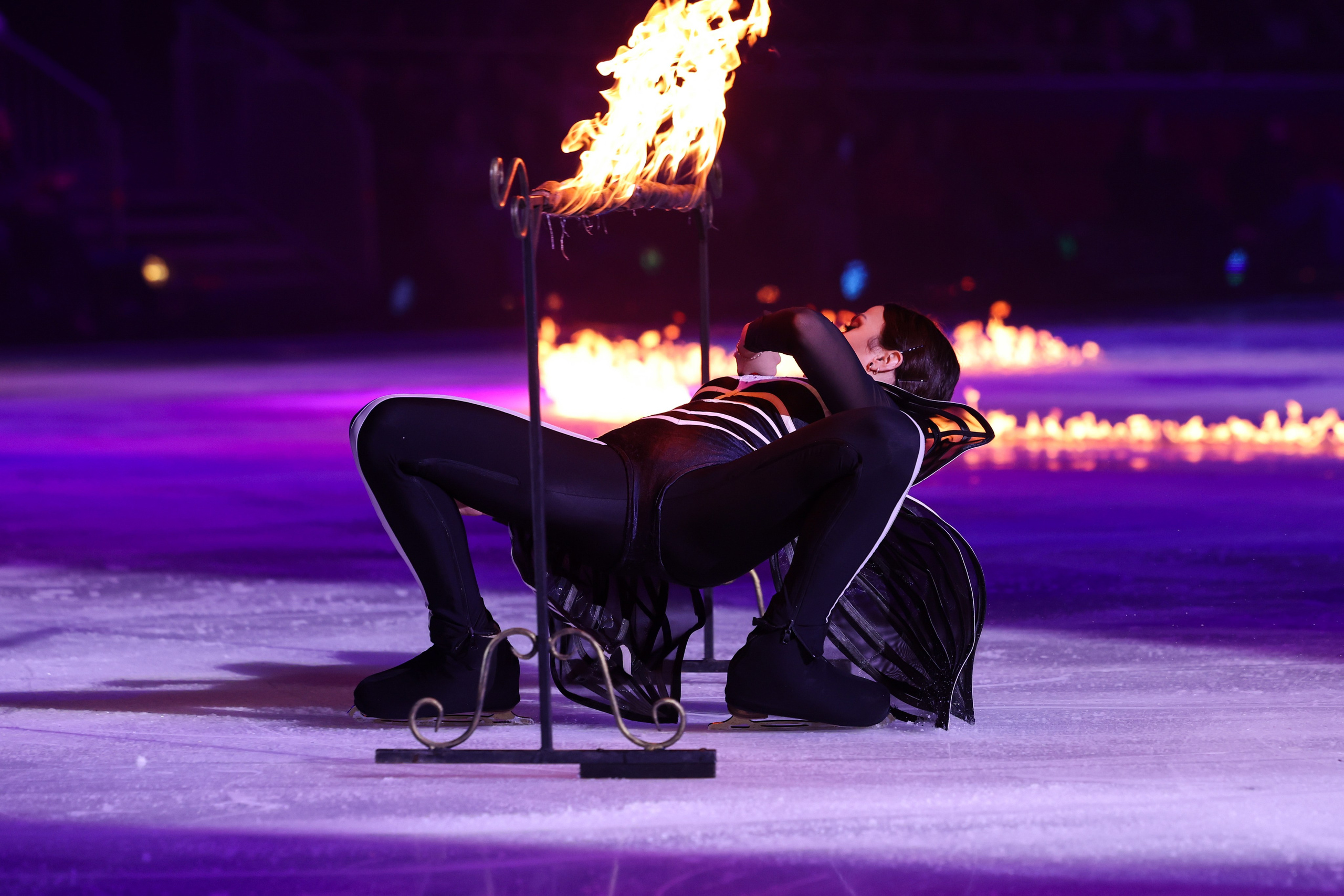 «Вечера на хуторе» ледовое шоу 25.12.2025. Спортивный и репортажный фотограф Антон Тереханов