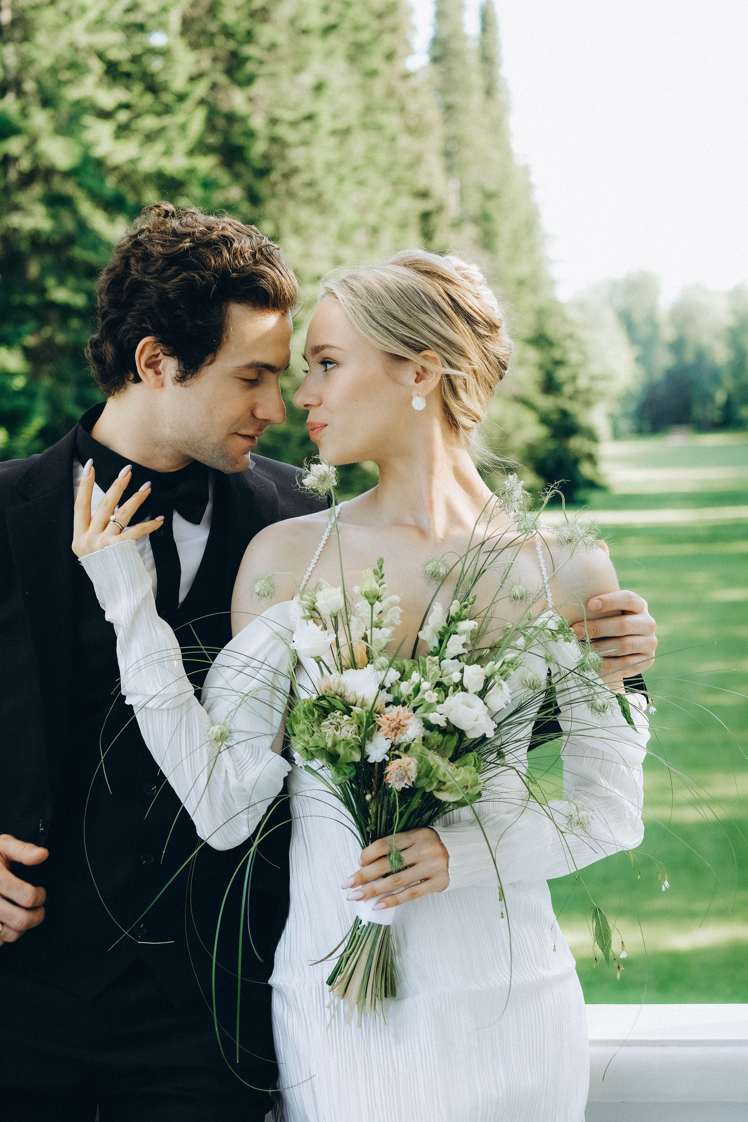 СВАДЕБНАЯ СЬЕМКА В ПАРКЕ ОРАНИЕНБАУМ. Профессиональный фотограф, Санкт-Петербург — Виктория Богомолова