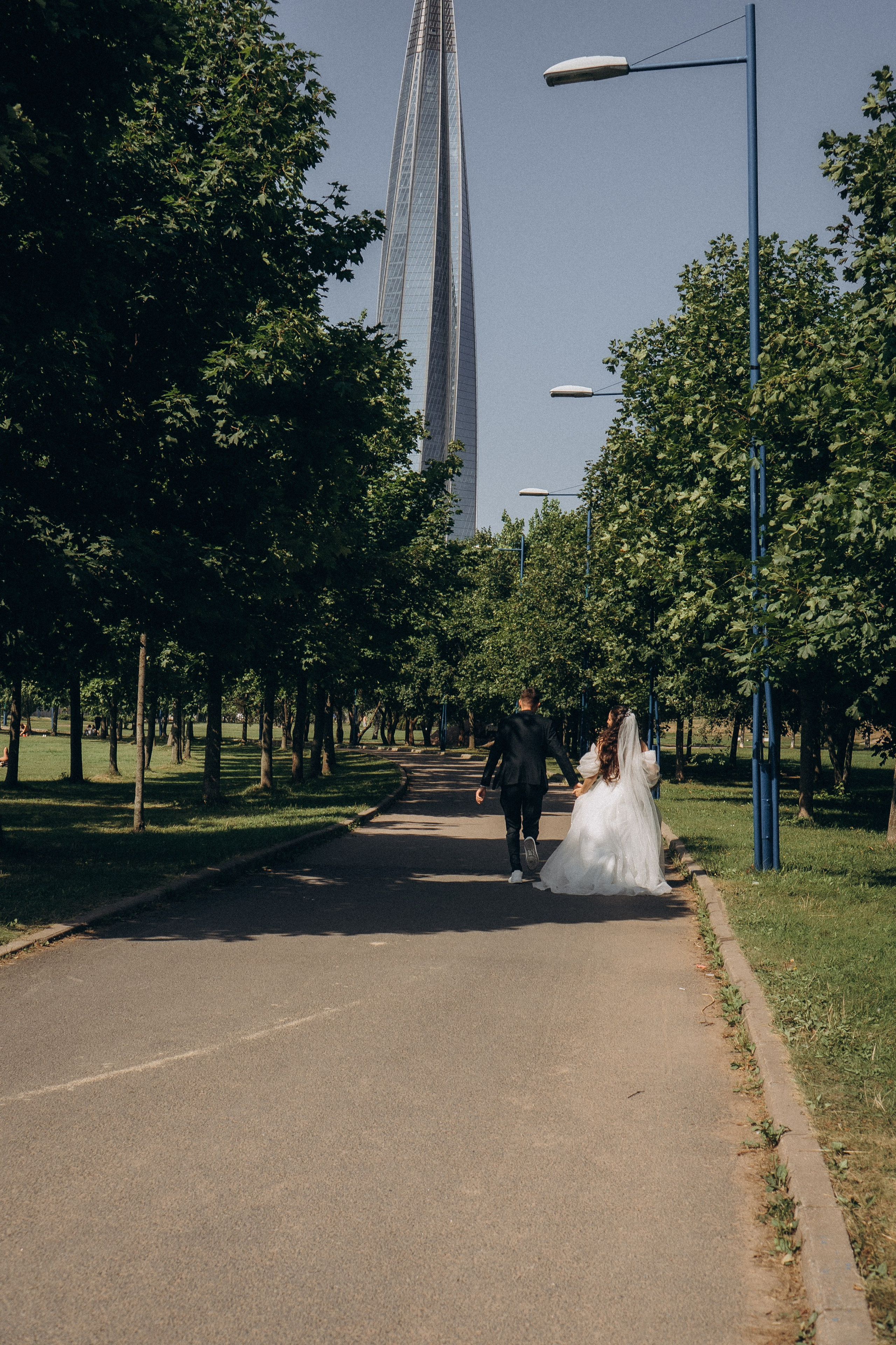 СВАДЕБНАЯ СЬЕМК В ПАРКЕ 300-ЛЕТИЯ. Профессиональный фотограф, Санкт-Петербург — Виктория Богомолова