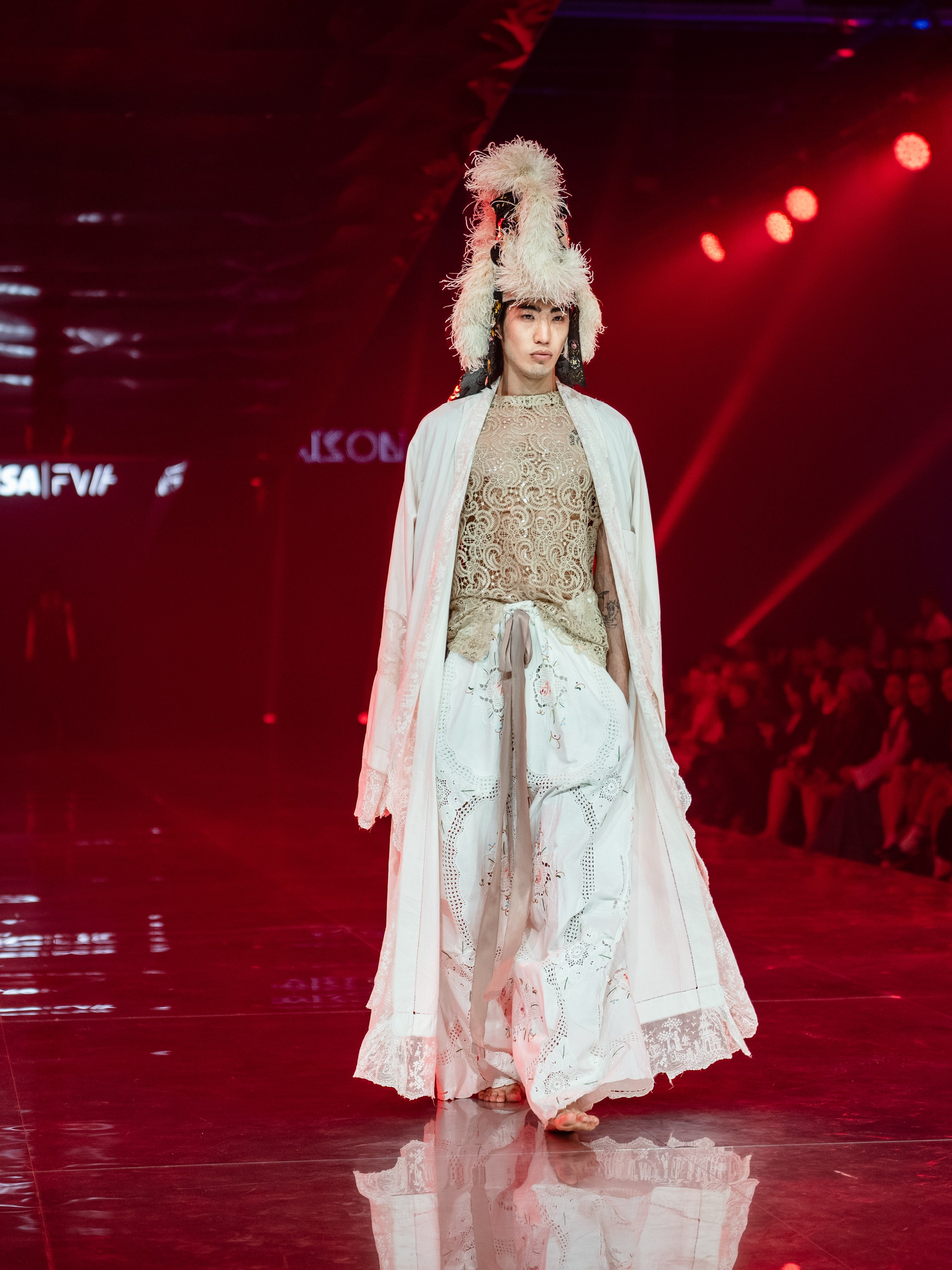 Visa Fashion week Maison Artc. Сайт Алматинского НЮ АРТ, будуар и фэшн фотографа Дениса Карпенко