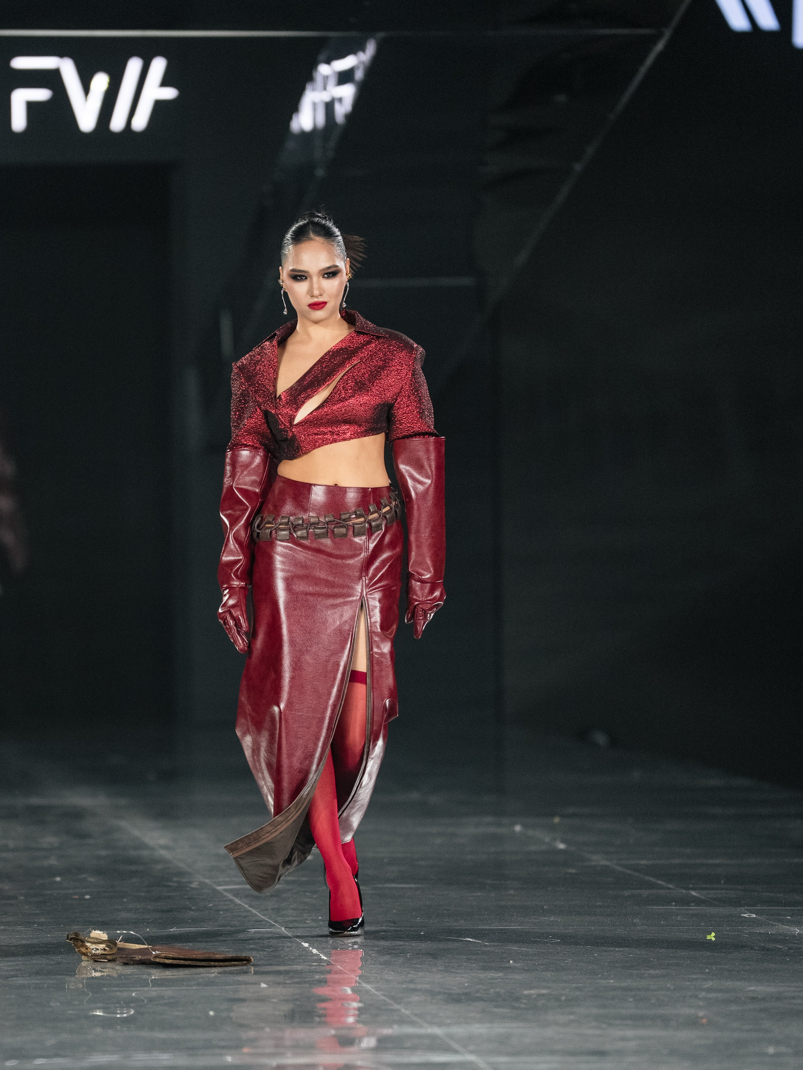 Visa Fashion Week SAKH. Сайт Алматинского НЮ АРТ, будуар и фэшн фотографа Дениса Карпенко