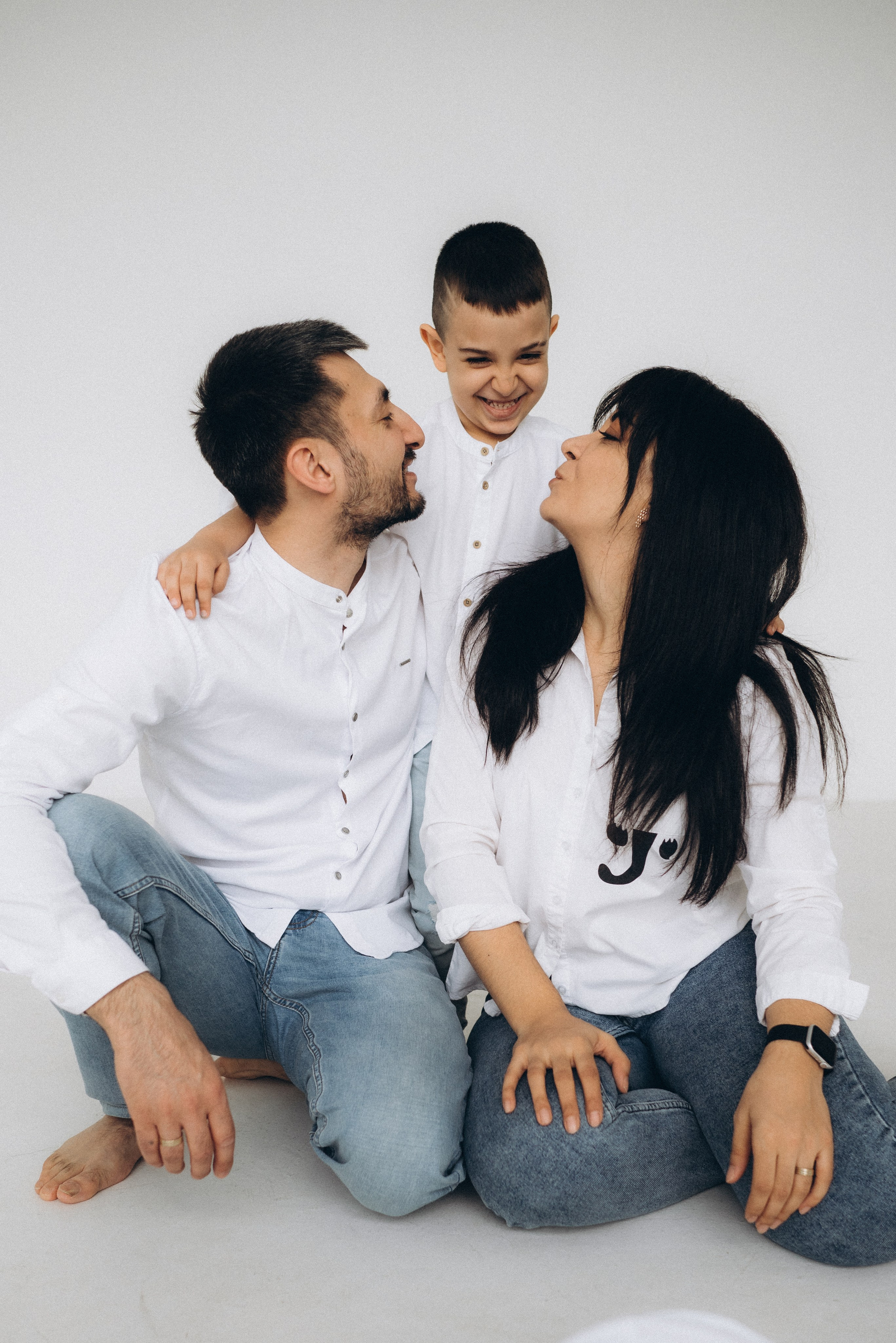 Мнацакан, Сюзанна, Рафаэль и Микаэль. Суханова Регина Фотограф Сергиев Посад