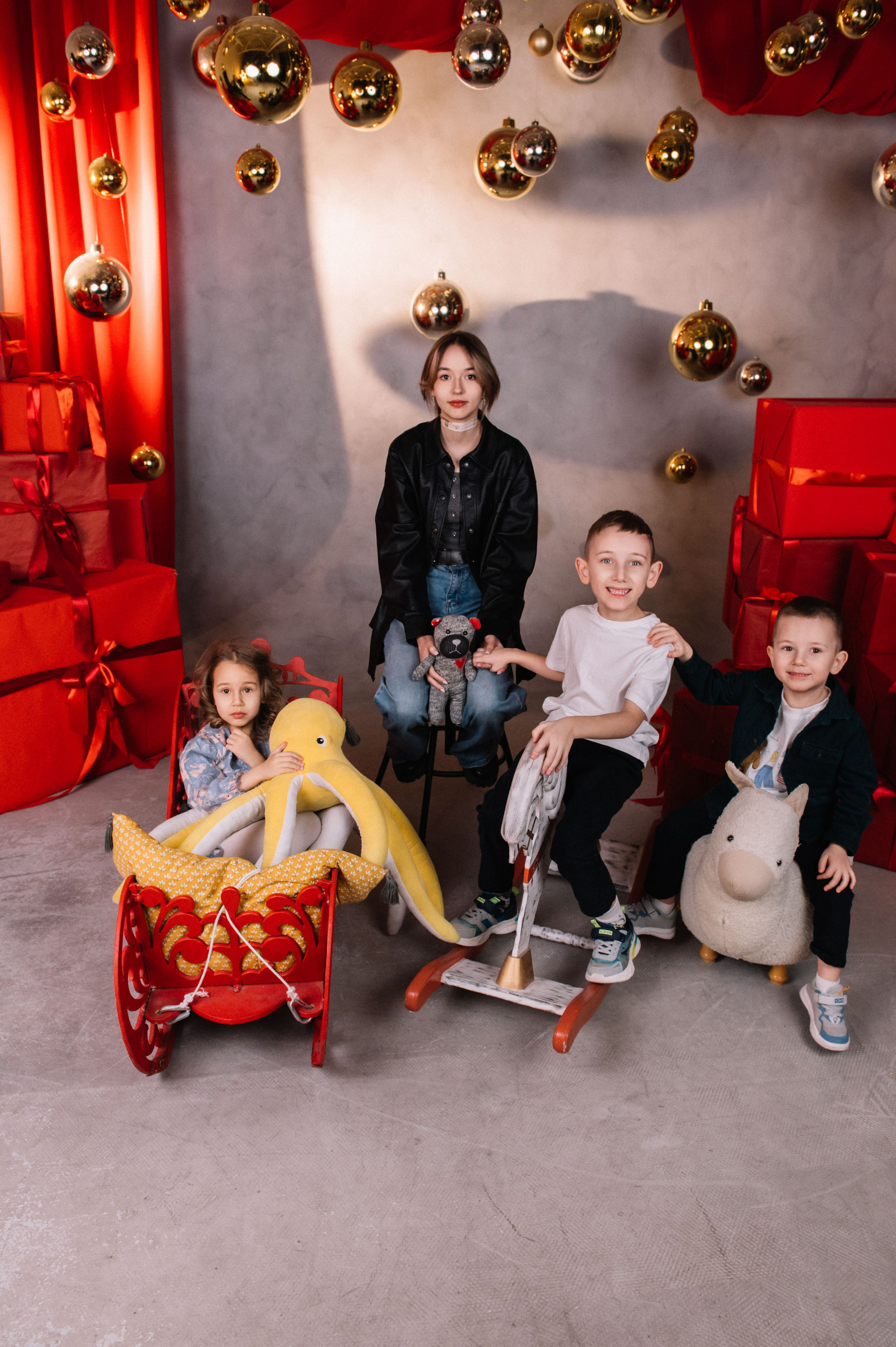 Большая семья собралась вместе на Новый год. Фотограф в Сургуте Светлана Гибадуллина