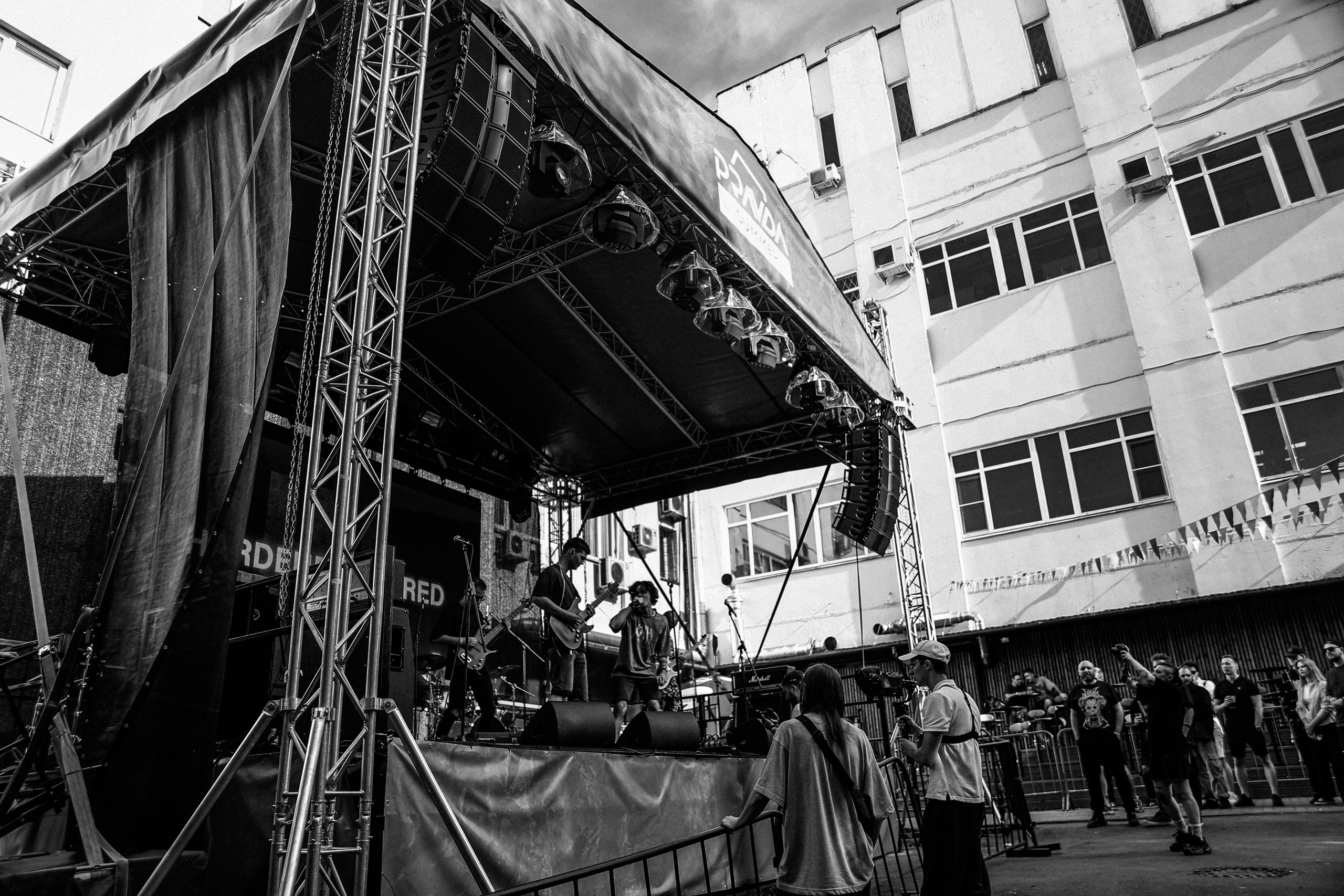 ЛЕТНИЙ МЕТАЛ В ПРАВДЕ