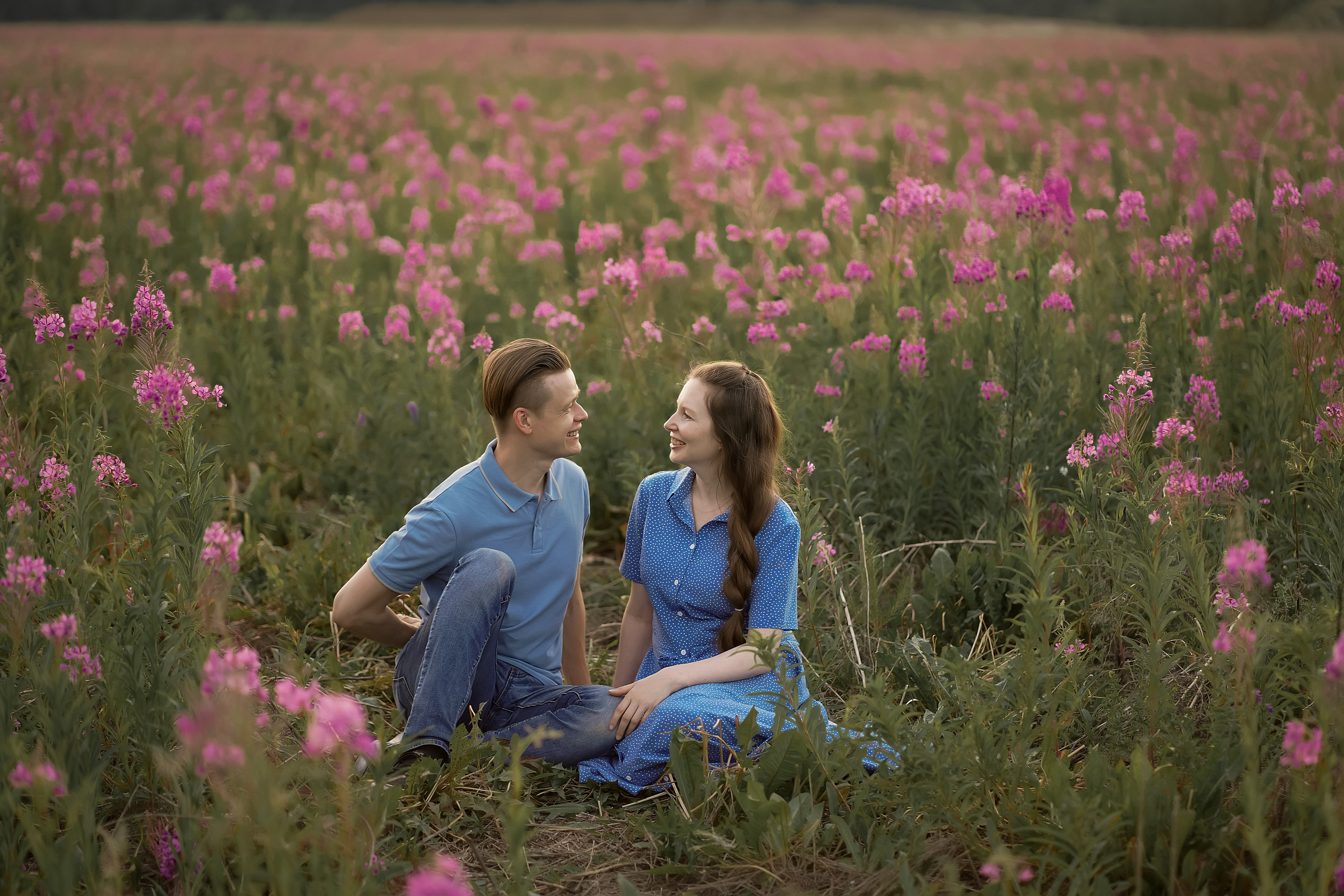 В поле Иван-чая. Фотограф Татьяна Митрофанова