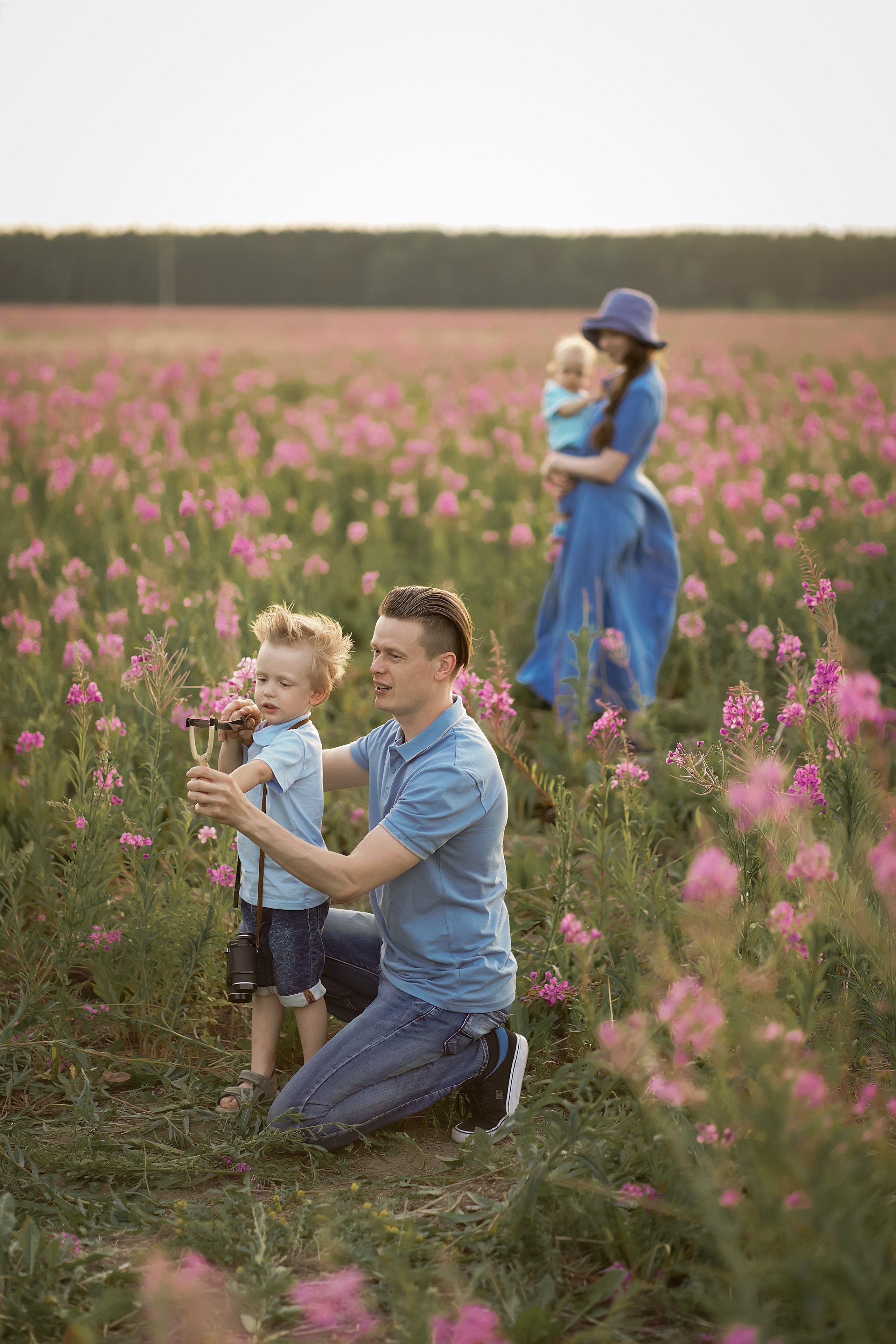 В поле Иван-чая. Фотограф Татьяна Митрофанова