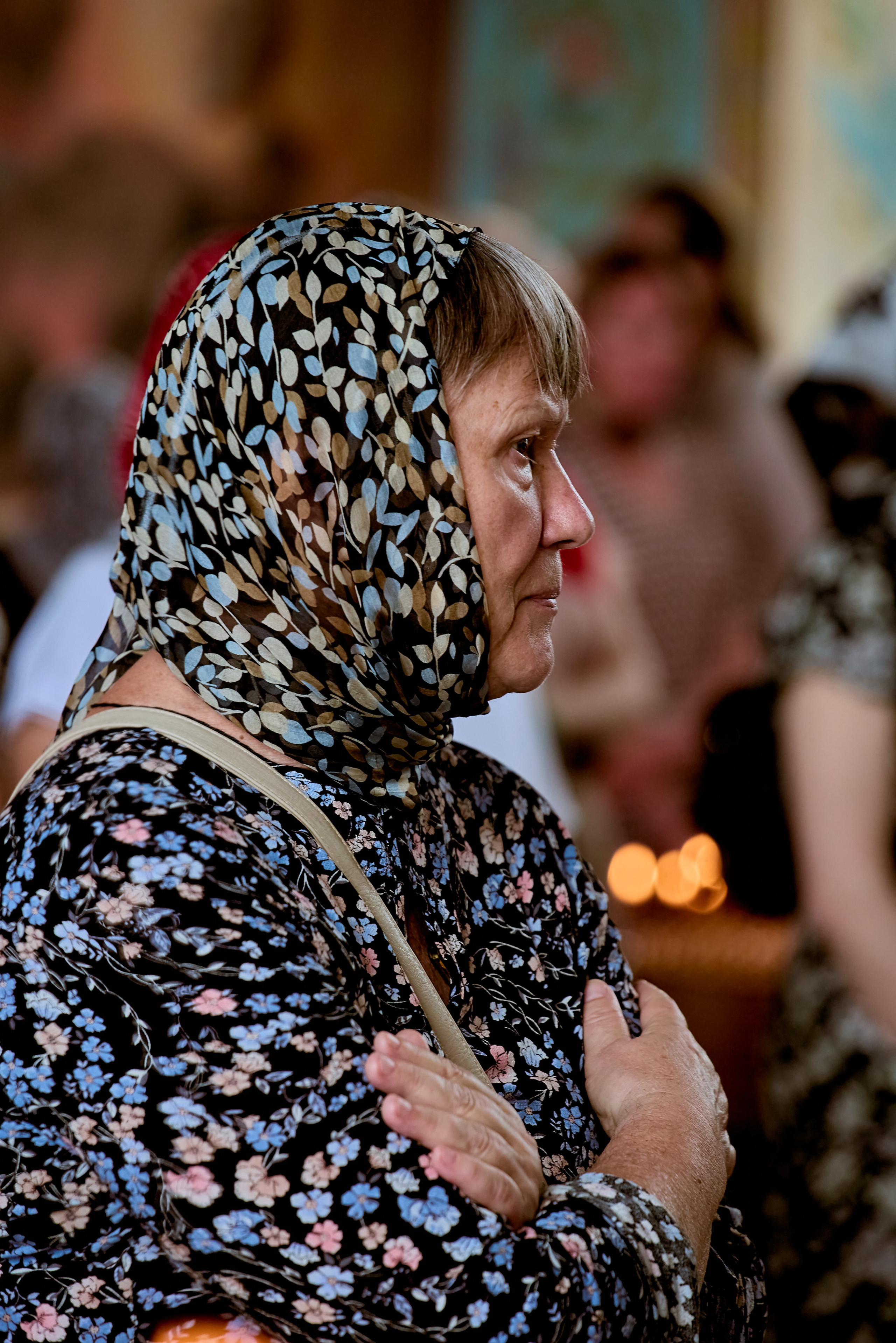 Женщина в храме преподобного серафима Саровского г Дзержинск