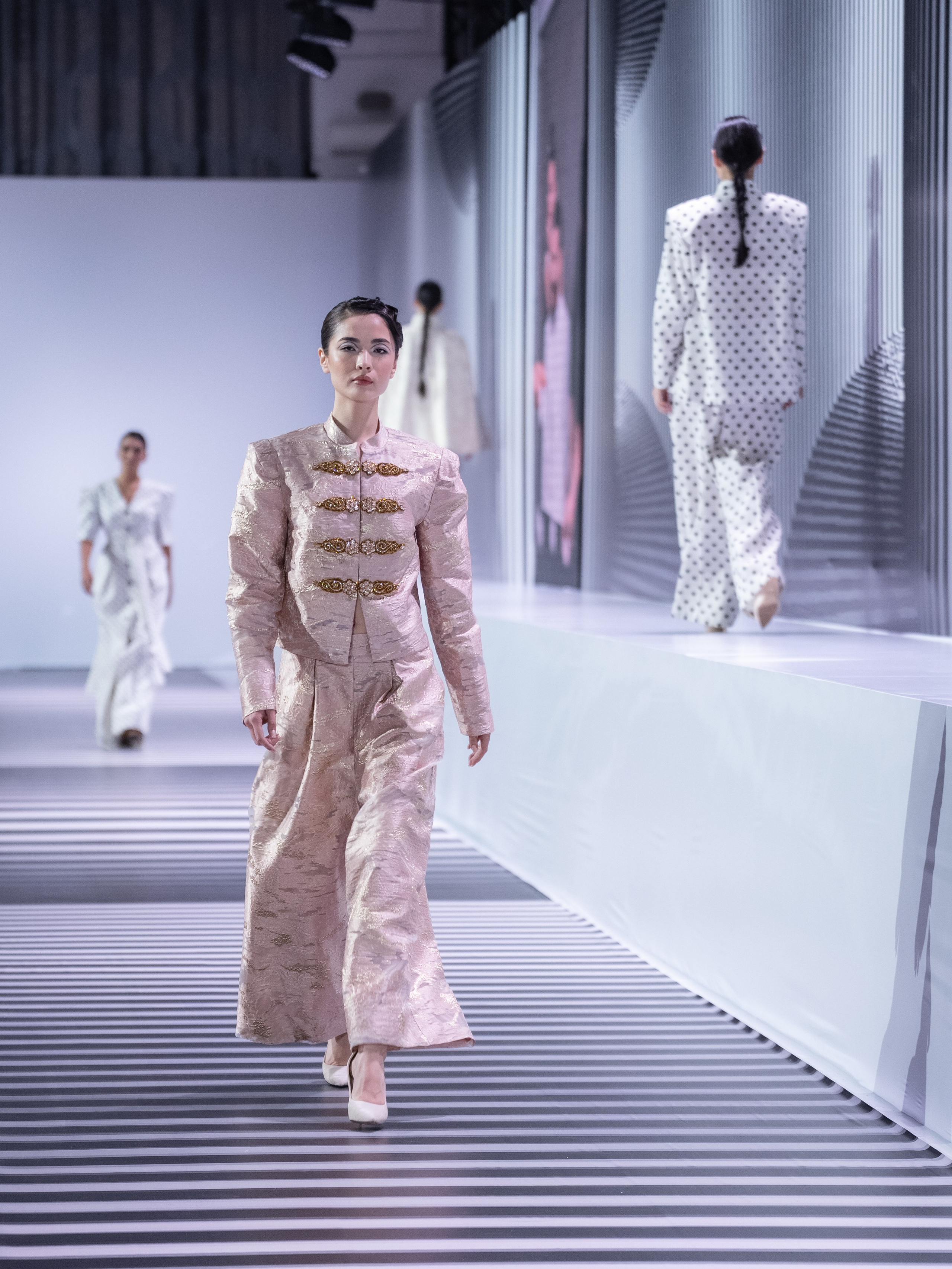 Arunaz. Сайт Алматинского НЮ АРТ, будуар и фэшн фотографа Дениса Карпенко