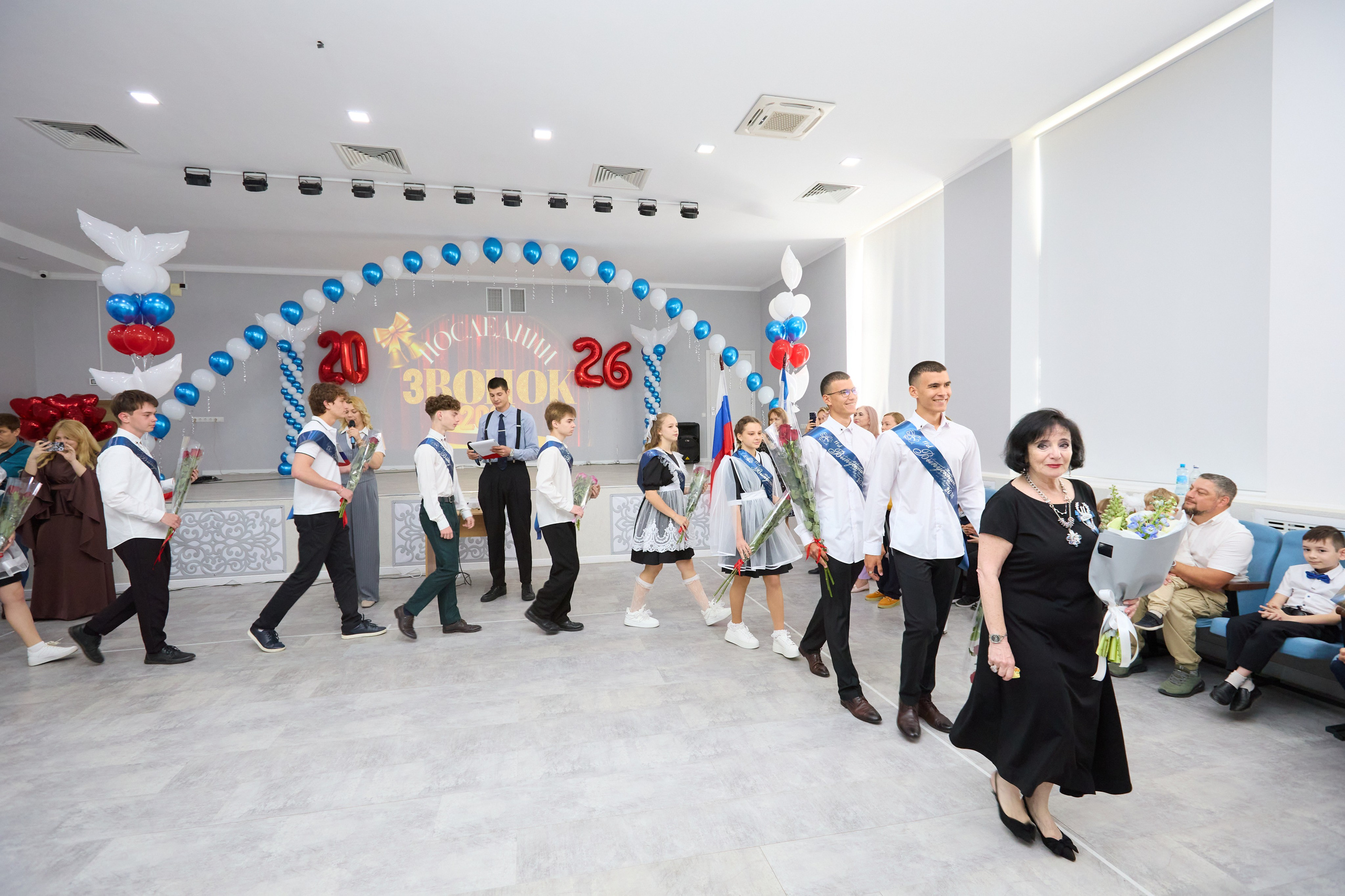 Последний звонок 6 шк 11А Саки. Фотограф в Крыму Светлана Викулова
