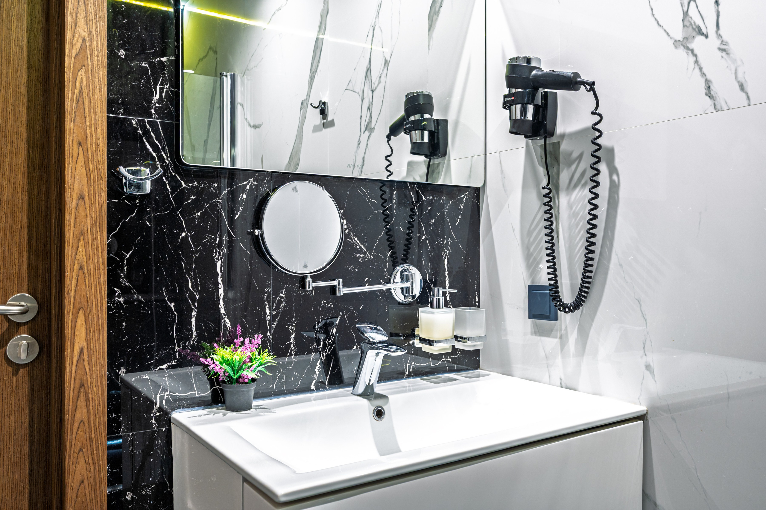 Классический номер отеля Acqualina. Интерьерный фотограф. Фото- видеосъемка недвижимости Санкт-Петербург