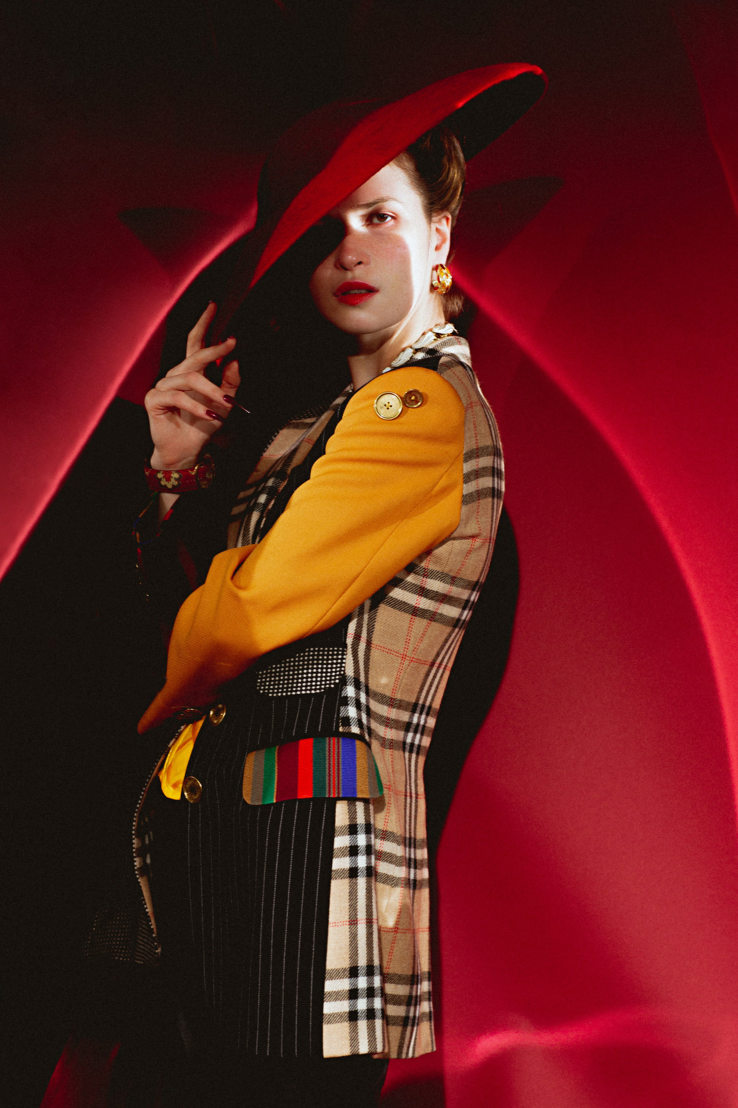 СЕЛЕБРИТИ. Жиркова Ирина — фотограф для брендов в Москве