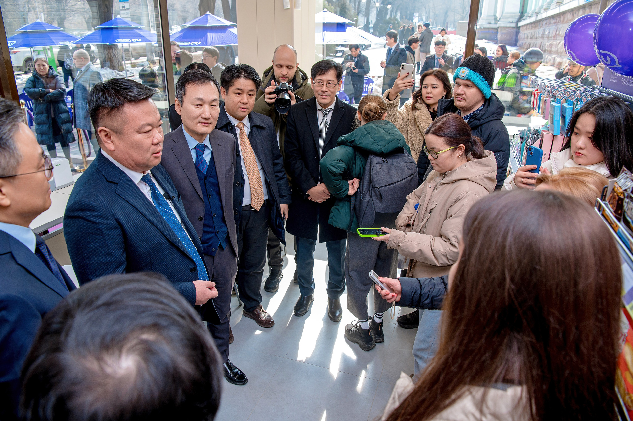 Презентации. Открытия. Елена Северина фотограф, Алматы: репортаж (спорт, концерты, конференции), предметная и фуд-съёмка, портреты, каталоги, фэшн, ретушь