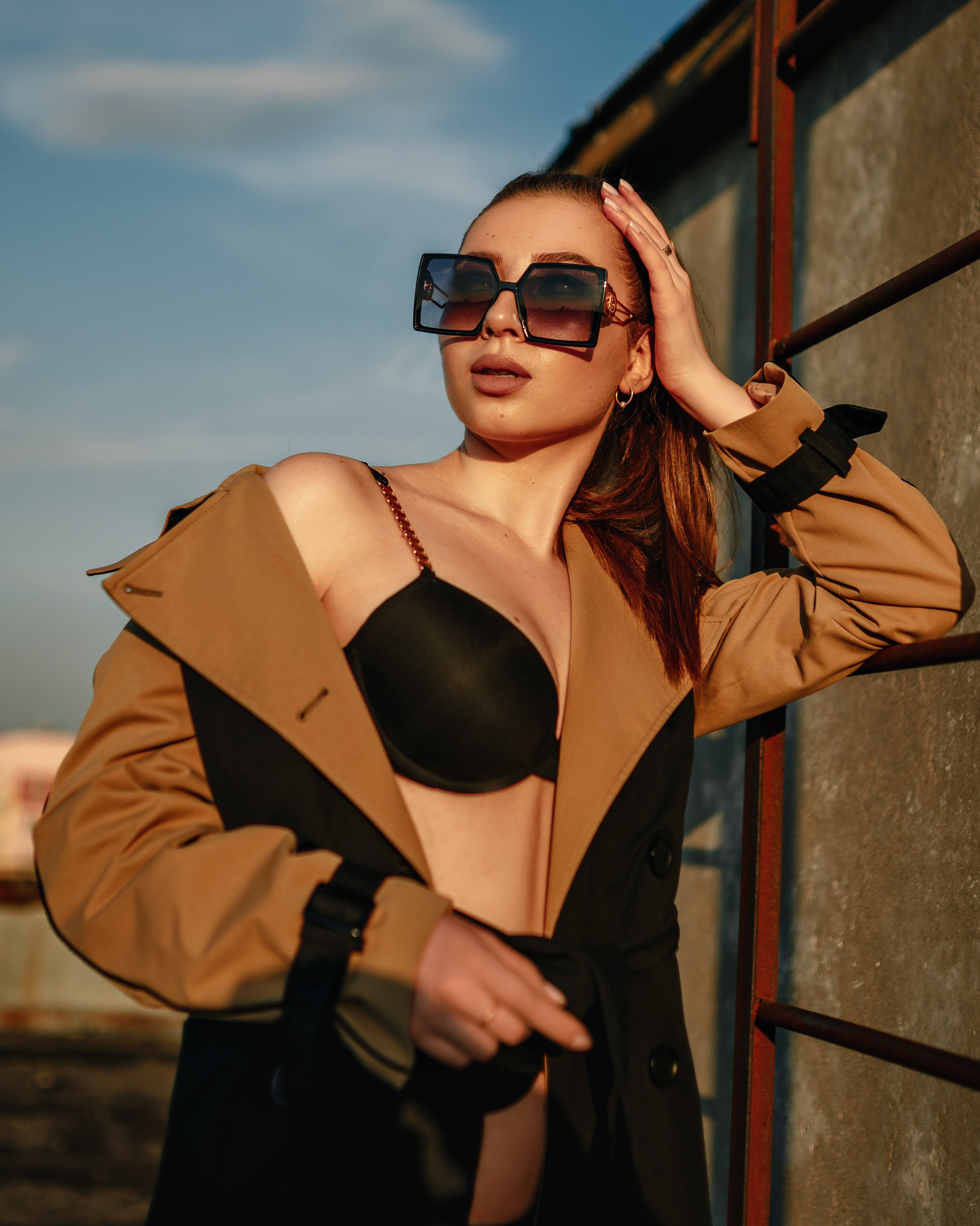 Фотосессия на закате на крыше дома. Фотограф в Витебске Сергей Томашев