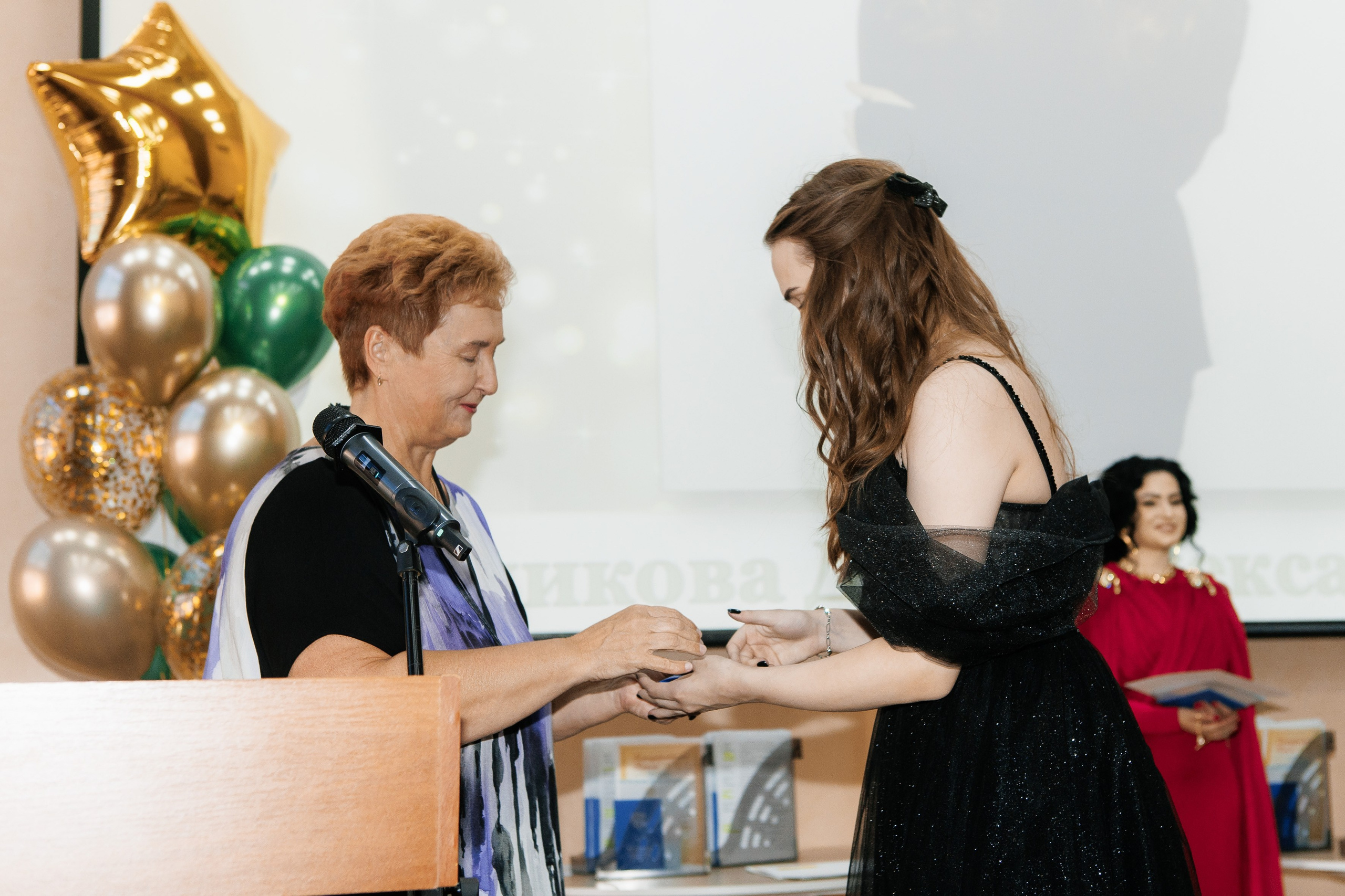 Выпускной Гимназия 12 2024 г. Свадебный и портретный Фотограф в Липецке Дмитрий Котюков