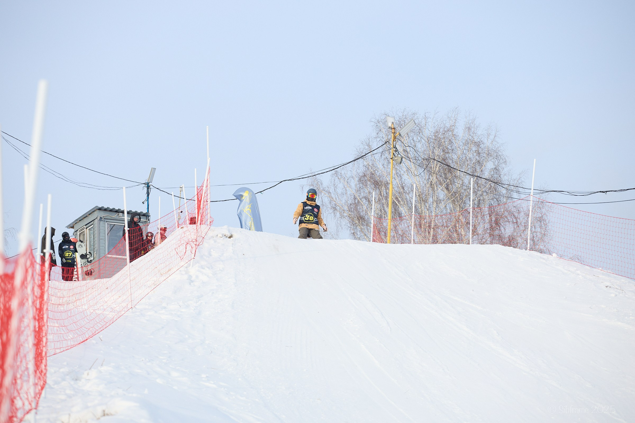 Всероссийские соревнованиях по сноуборду в дисциплине Биг-эйр в Томске. Коммерческий фотограф для бизнеса в Томске Дмитрий Ельчанинов