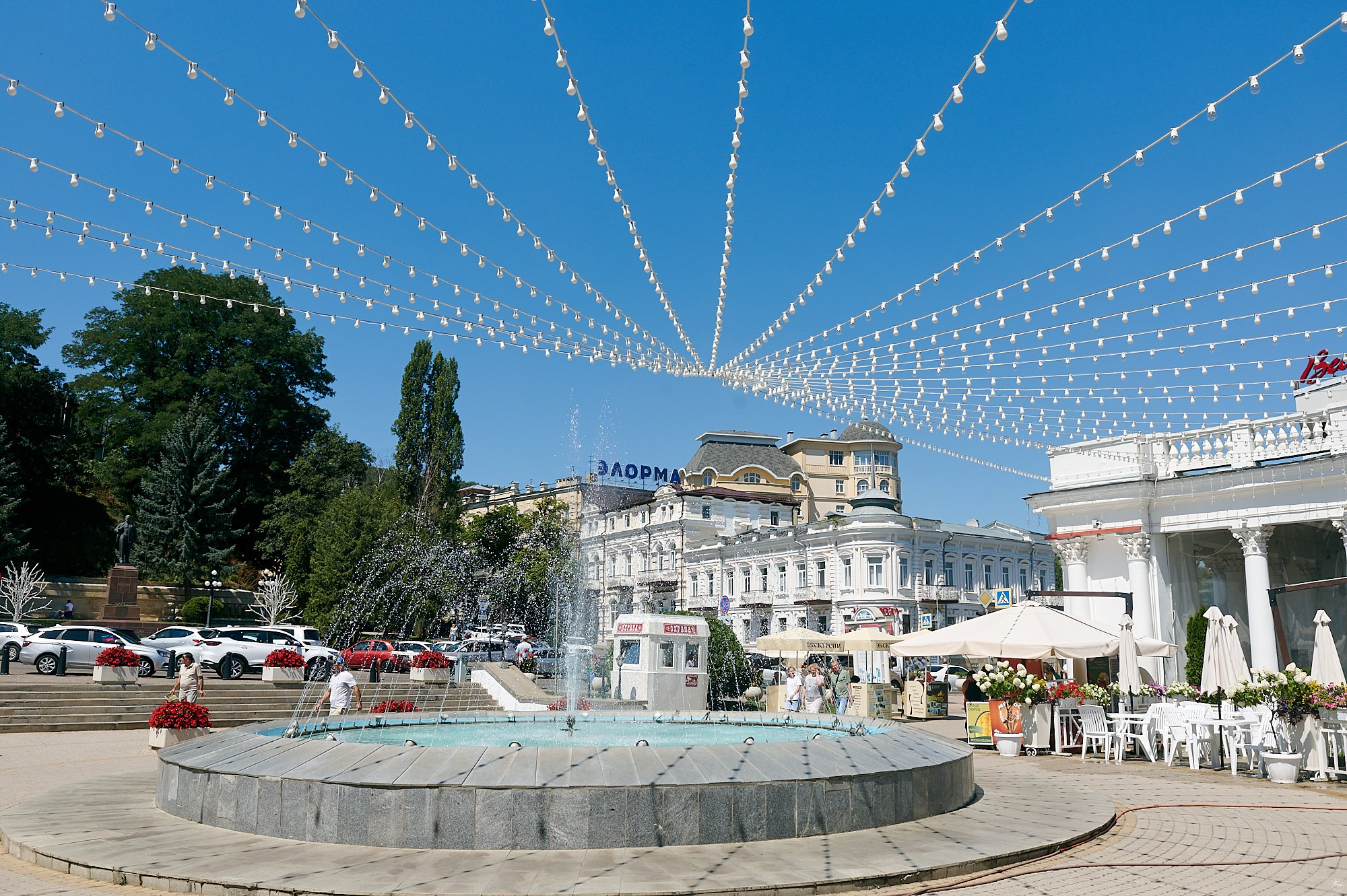 Кисловодск, Россия. Август 2024. Фотографии отовсюду и обо всем