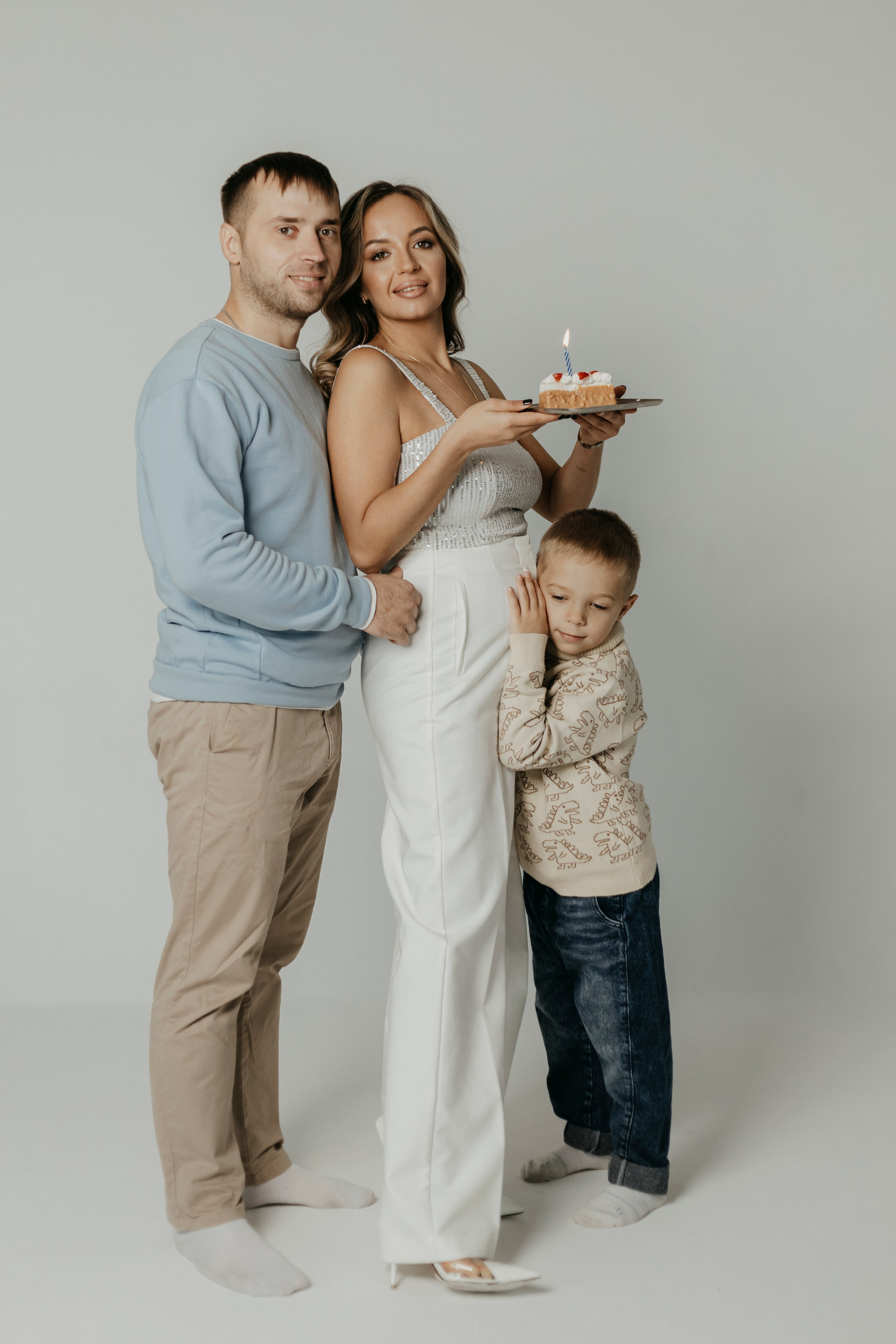 Семейная фотосессия в студии. Семейный и детский фотограф в Рязани Васюгова Мария