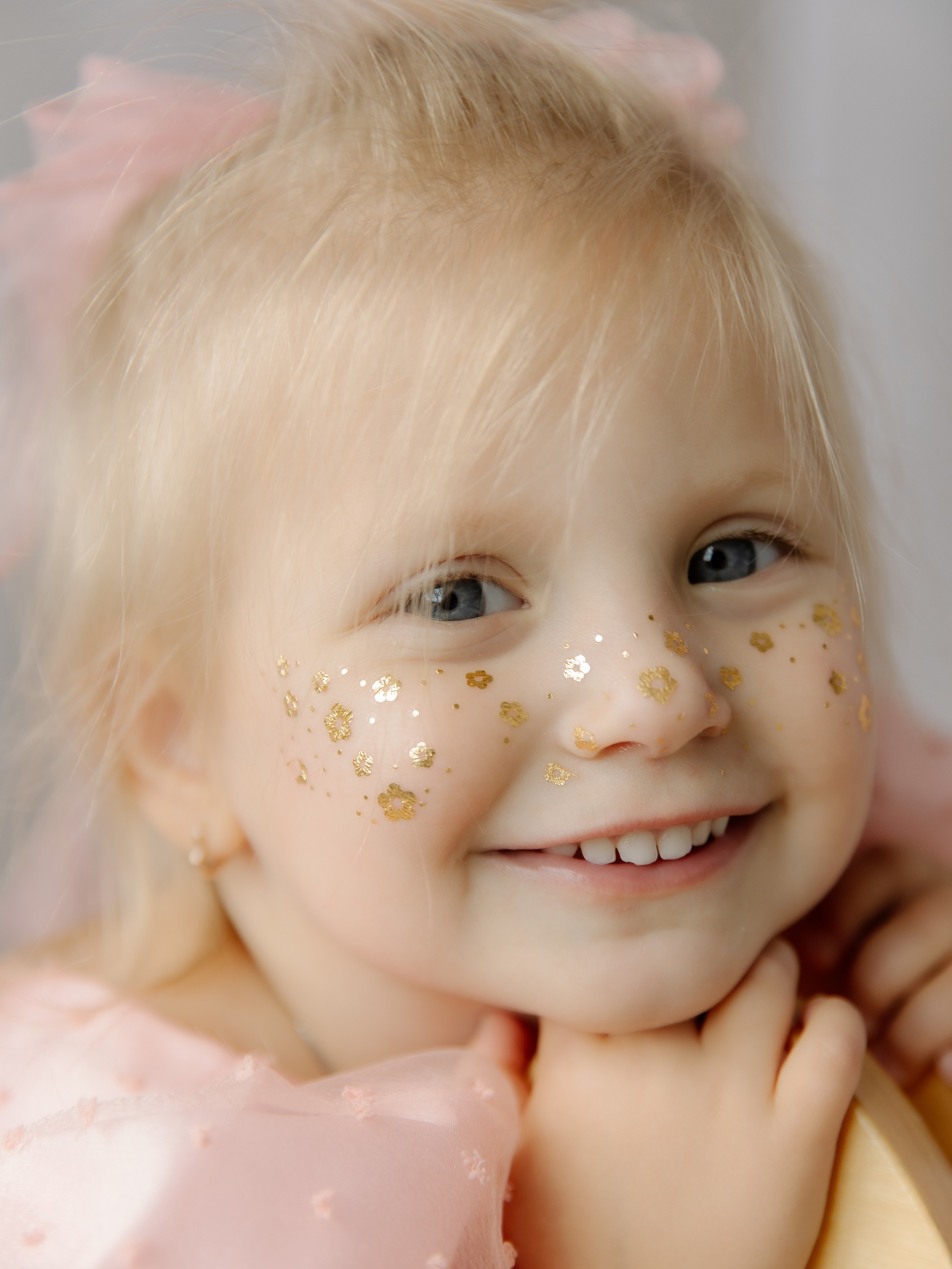 Семейная фотосессия в студии. СВАДЕБНЫЙ ФОТОГРАФ ЧЕЛЯБИНСК