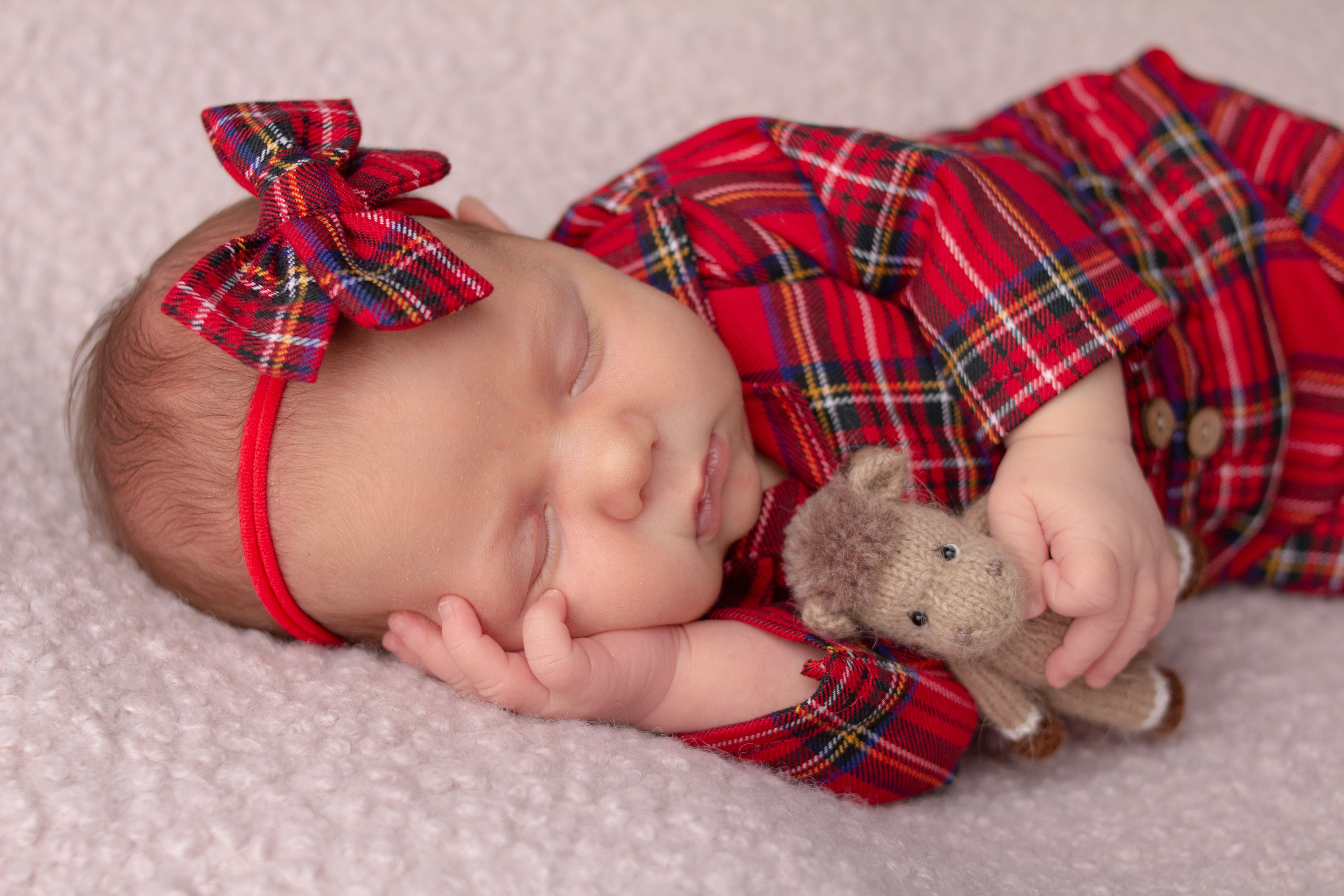 Образы в вязаных костюмчиках. Первый кадр | newborn фотограф | Всеволожск