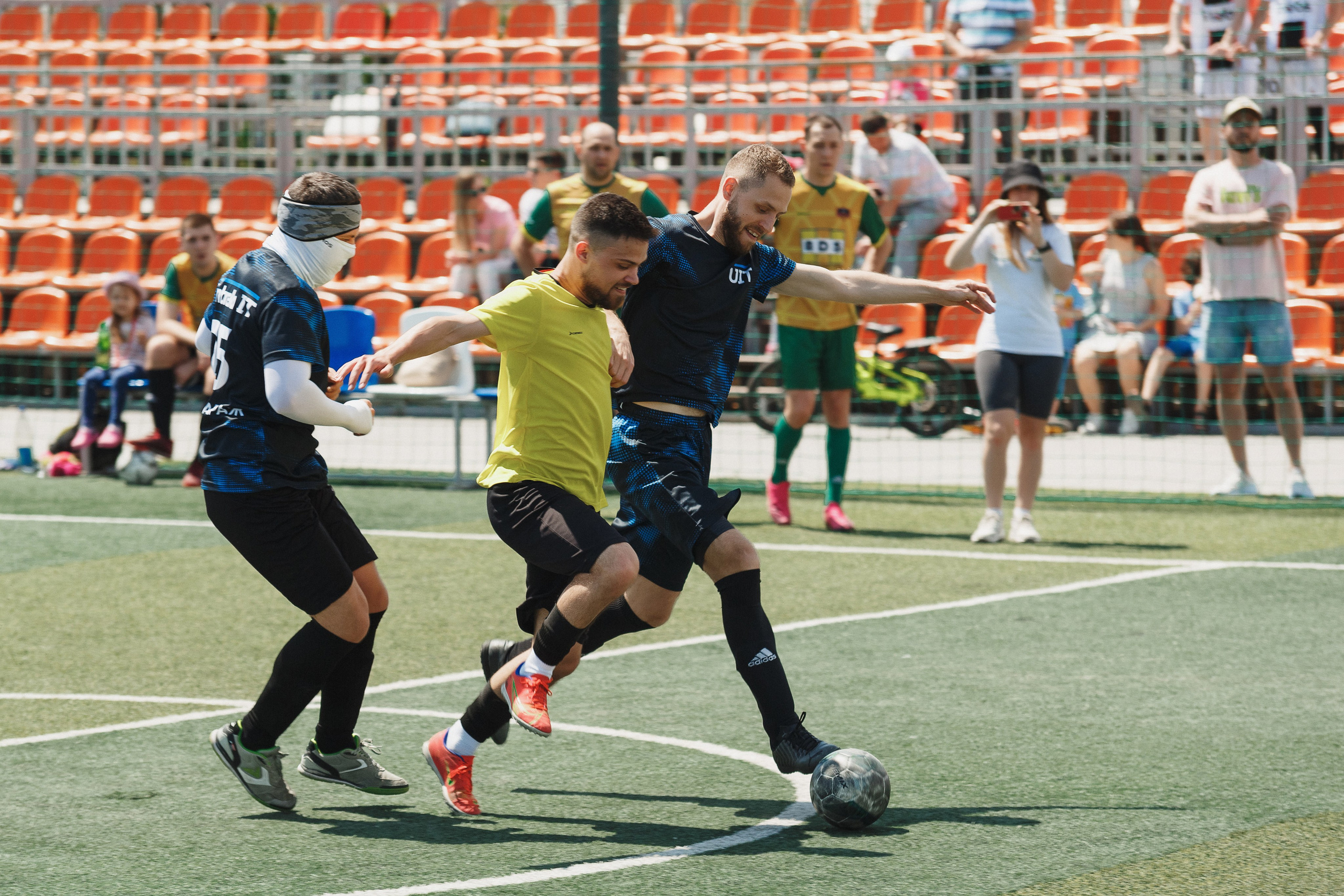 Под знаменем Амбрелла: Футбольный турнир в Приазовье Таганрога. Свадебный и семейный фотограф в Таганроге Бакарюк Антон