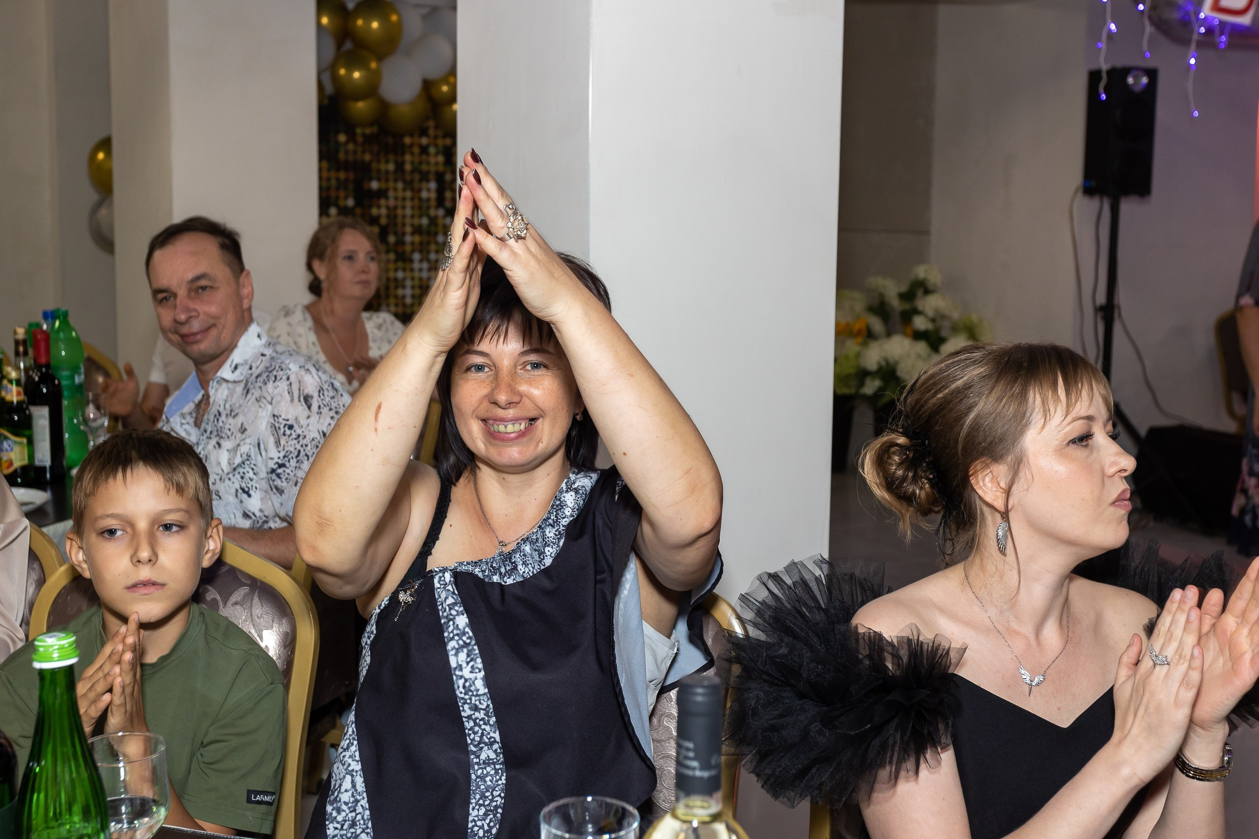 Вручение аттестата и выпускной вечер. Выпускные альбомы Майкоп, Краснодар Елена Золотарева