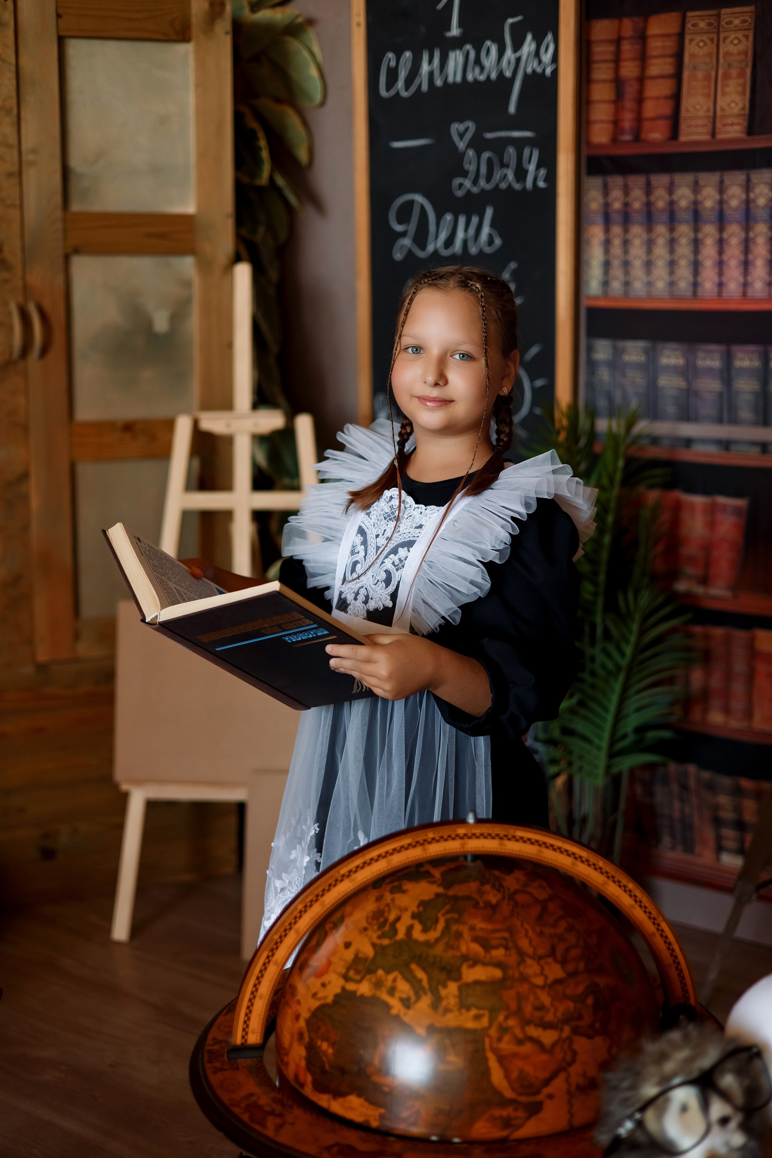 4 класс фотосессия в фотостудии. Фотограф Любовь Корниенко, Примоский край