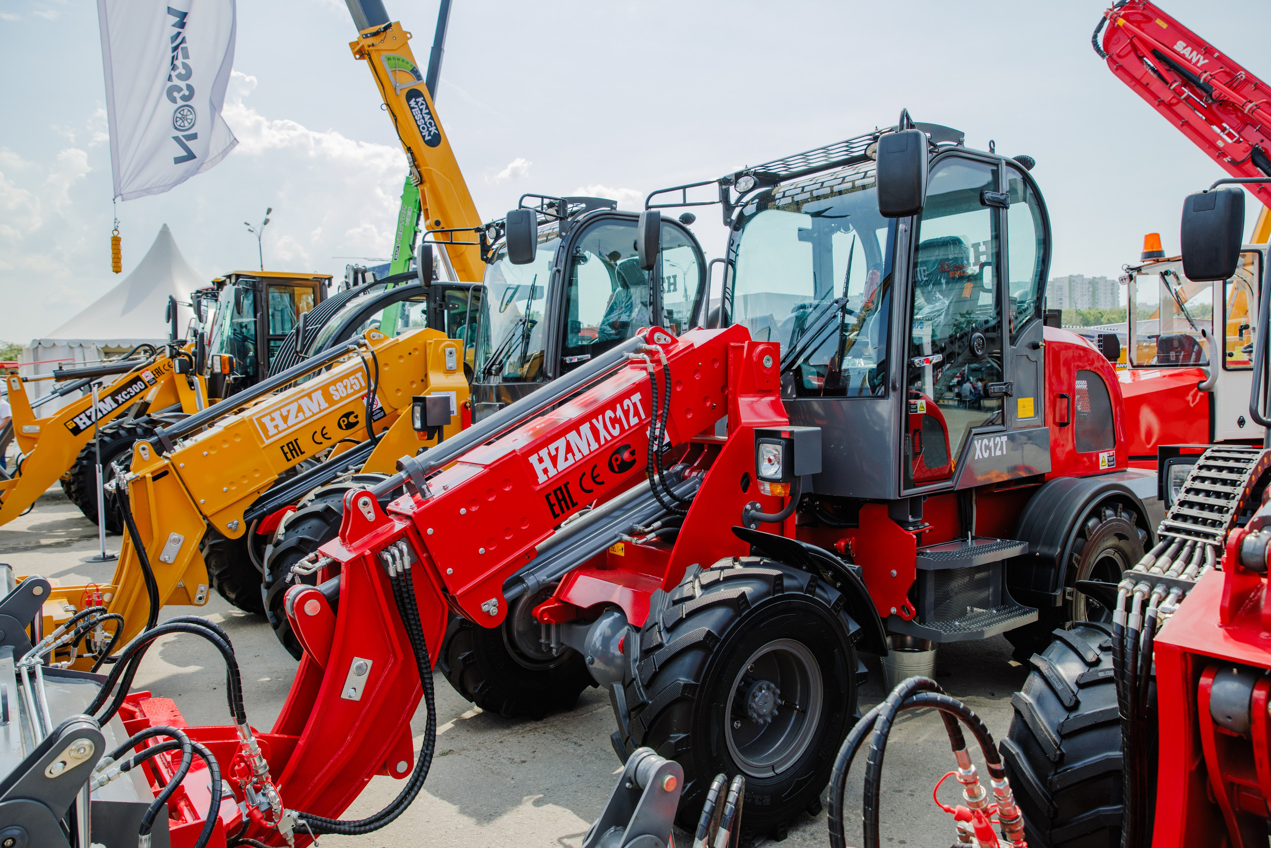 Выставка Спец. Техники. Фотограф Москва Шептаев Артём