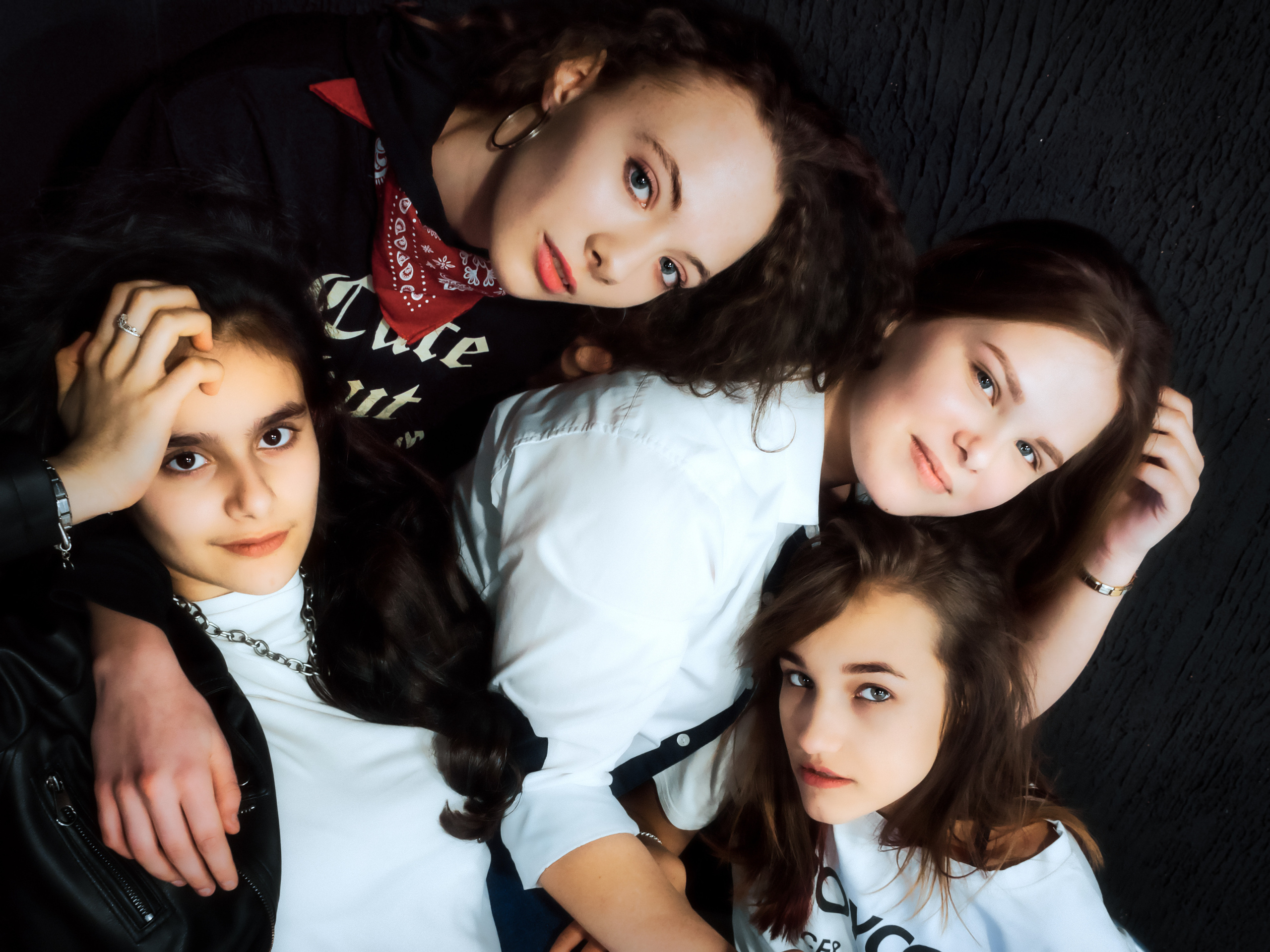 Съемка моды, лук-бук (lookbook) для маркетплейсов Краснодар. Бизнес, мужской фотограф в Краснодаре | Аксёнов Алексей Владимирович