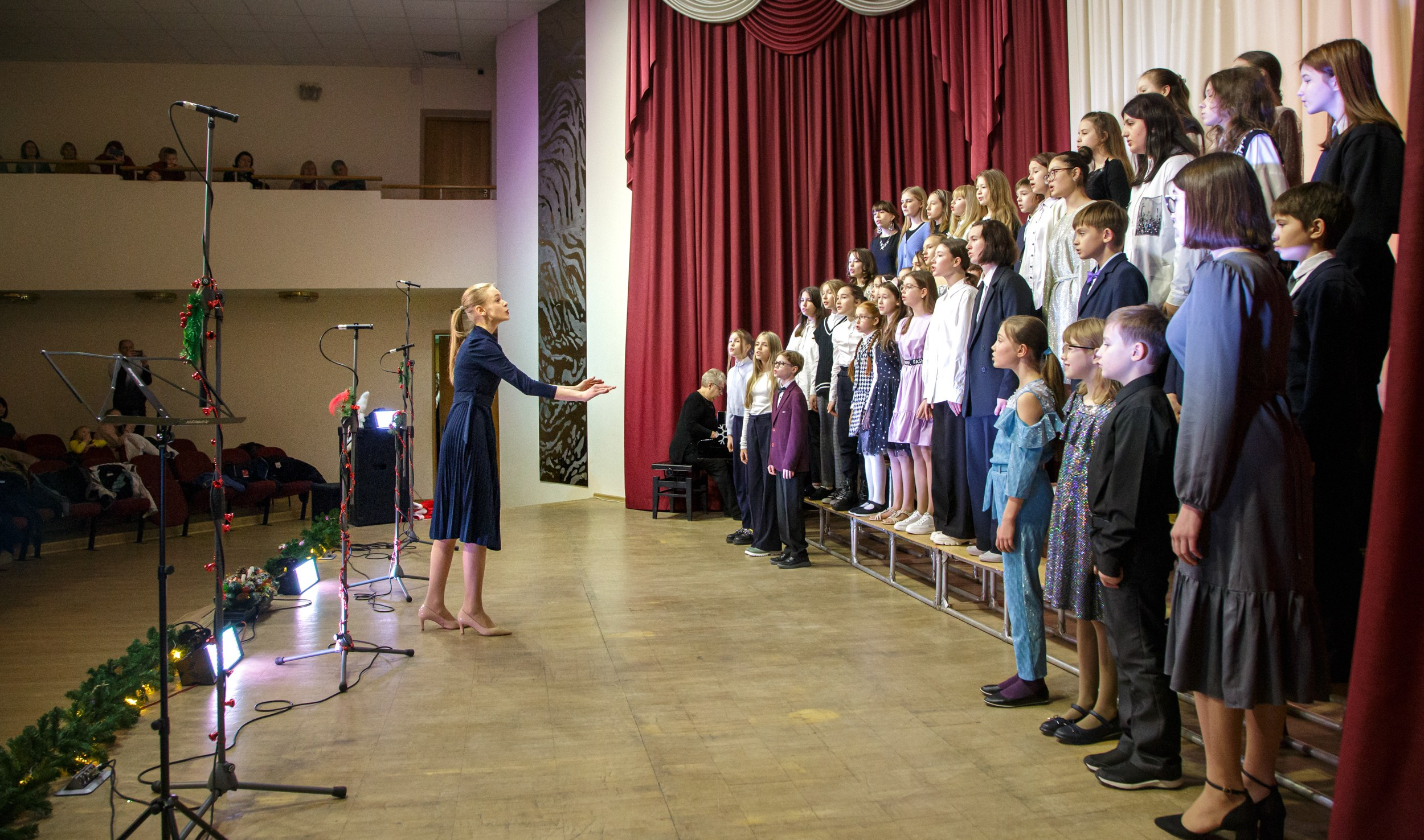 Выступление хоровых коллективов. Фотограф Юлия Близнецова