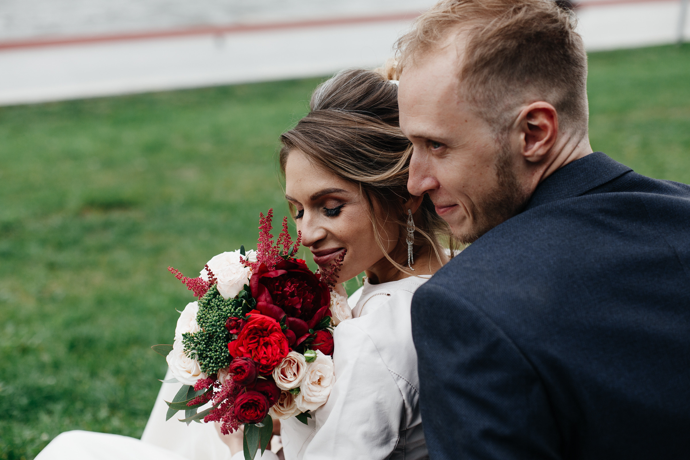 Нашепчи мне самых нежных глупостей, засмеюсь, уткнусь в твоё плечо. Душевный фотограф Ваших самых ярких событий Марина Погребняк