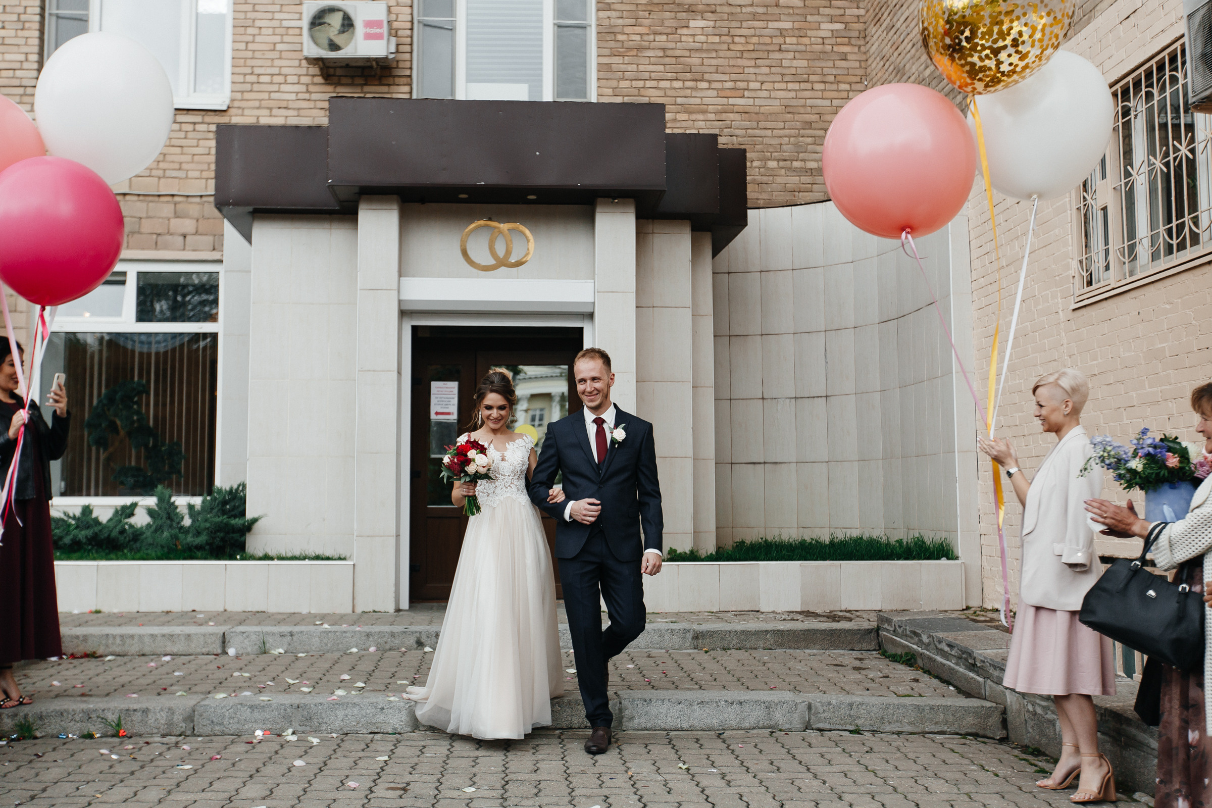 Нашепчи мне самых нежных глупостей, засмеюсь, уткнусь в твоё плечо. Душевный фотограф Ваших самых ярких событий Марина Погребняк