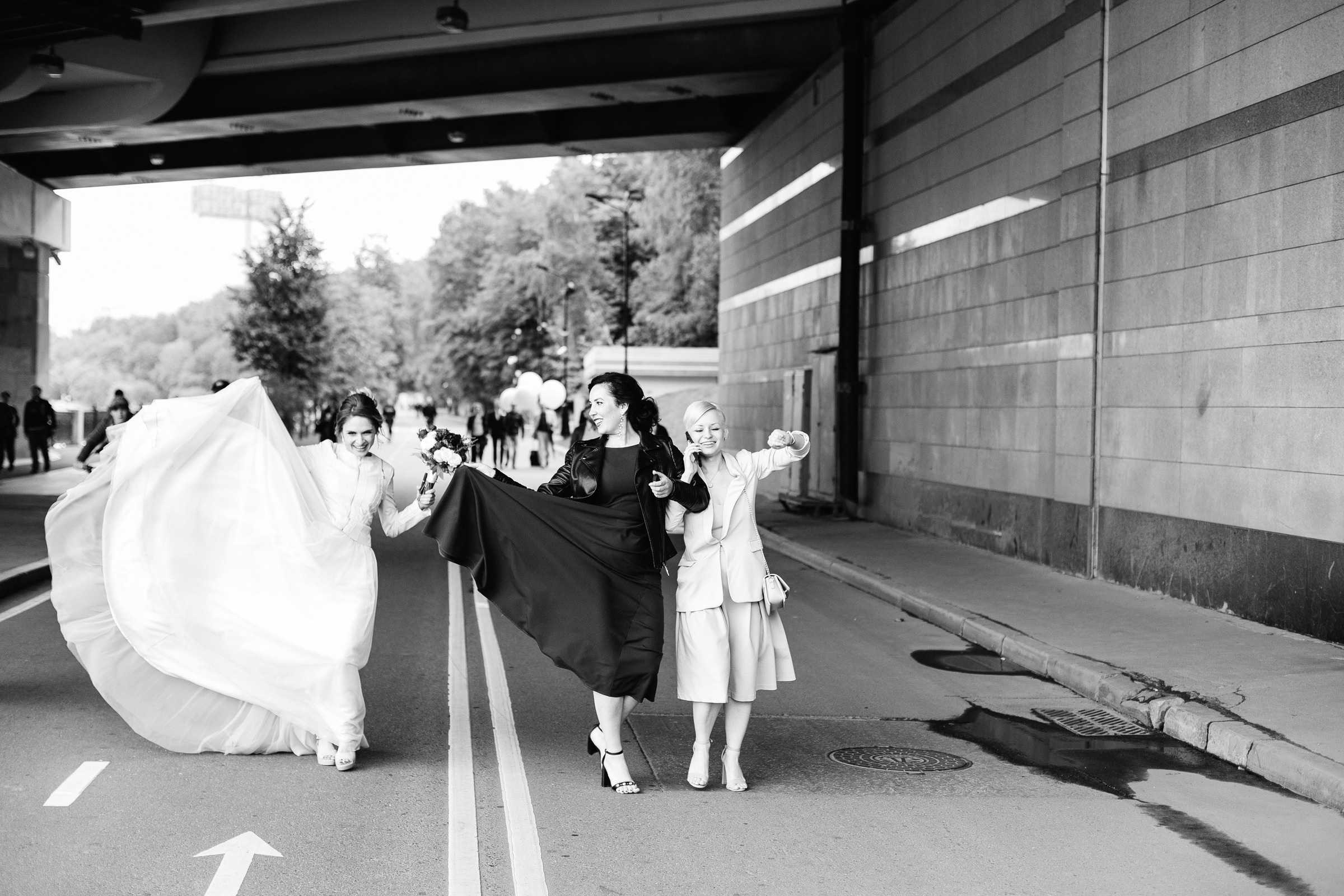 Нашепчи мне самых нежных глупостей, засмеюсь, уткнусь в твоё плечо. Душевный фотограф Ваших самых ярких событий Марина Погребняк