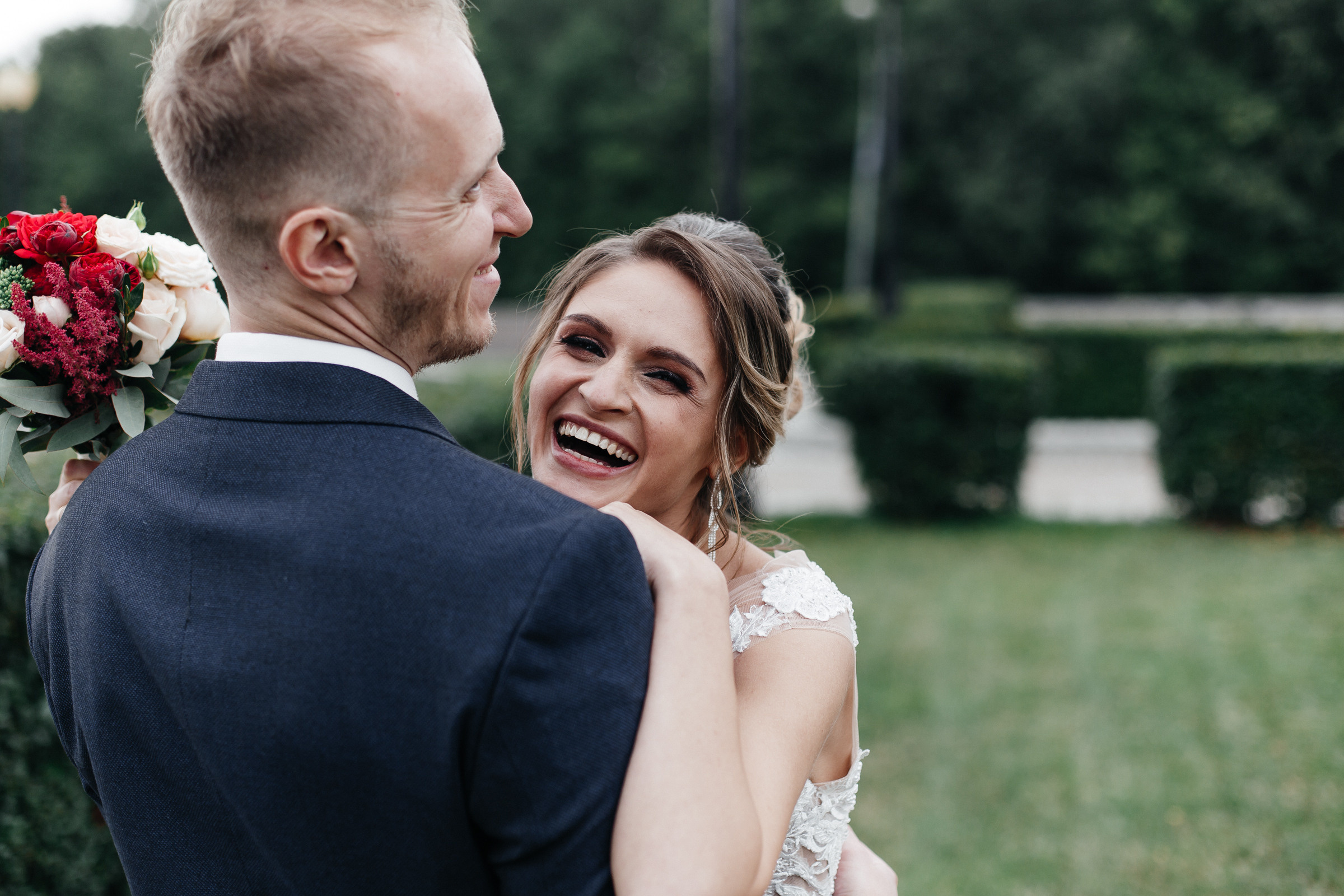 Нашепчи мне самых нежных глупостей, засмеюсь, уткнусь в твоё плечо. Душевный фотограф Ваших самых ярких событий Марина Погребняк