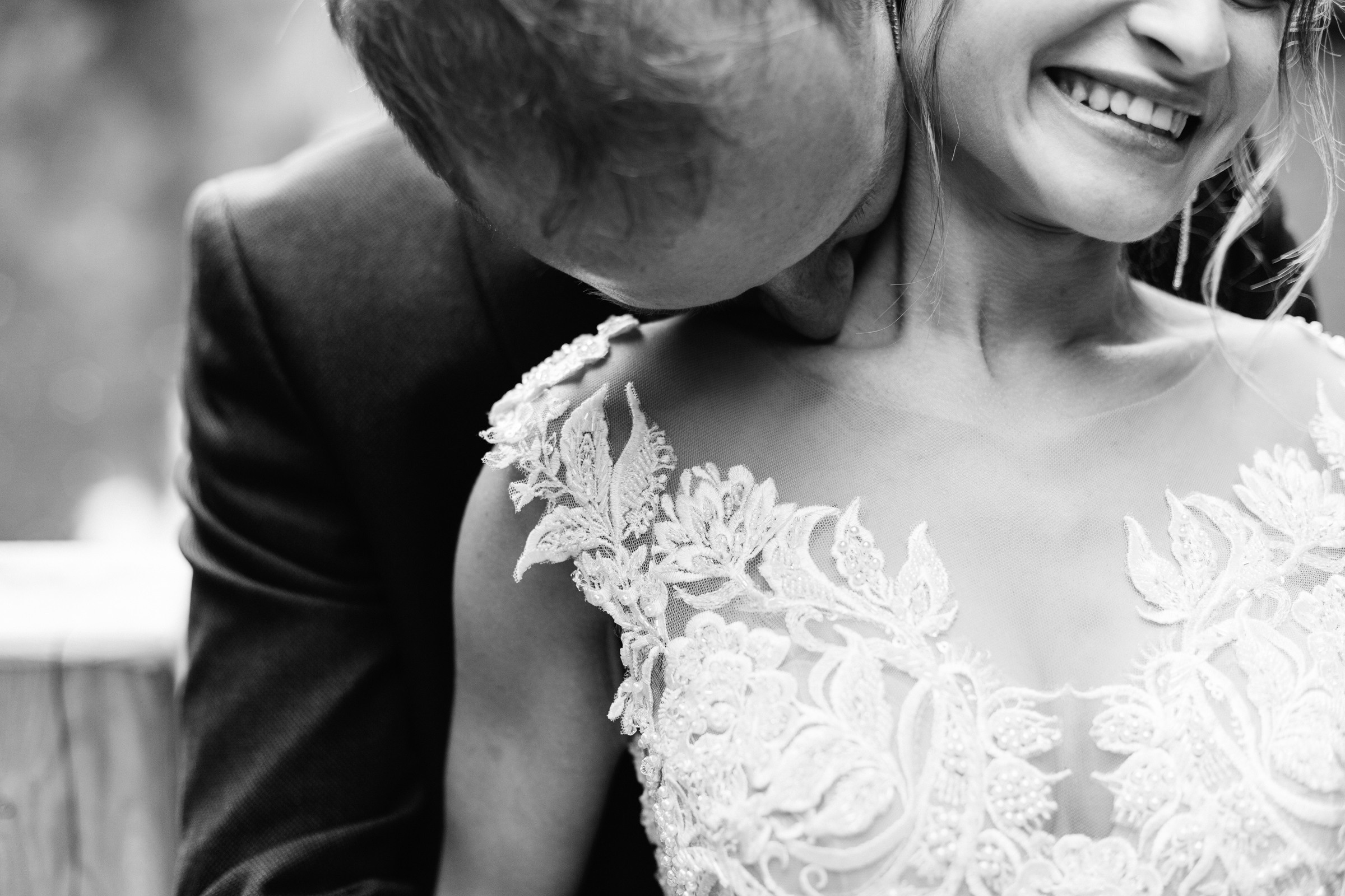 Нашепчи мне самых нежных глупостей, засмеюсь, уткнусь в твоё плечо. Душевный фотограф Ваших самых ярких событий Марина Погребняк