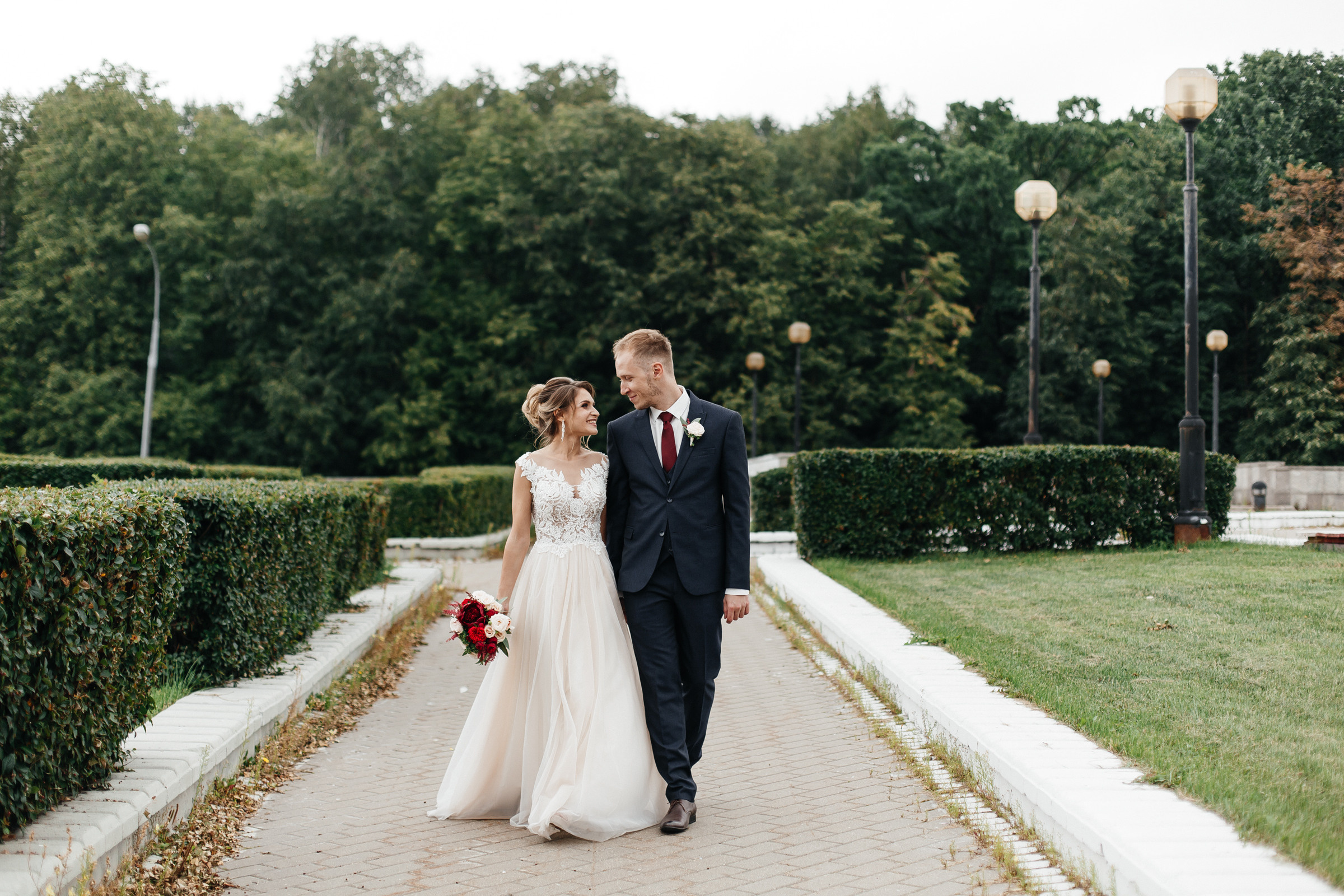 Нашепчи мне самых нежных глупостей, засмеюсь, уткнусь в твоё плечо. Душевный фотограф Ваших самых ярких событий Марина Погребняк