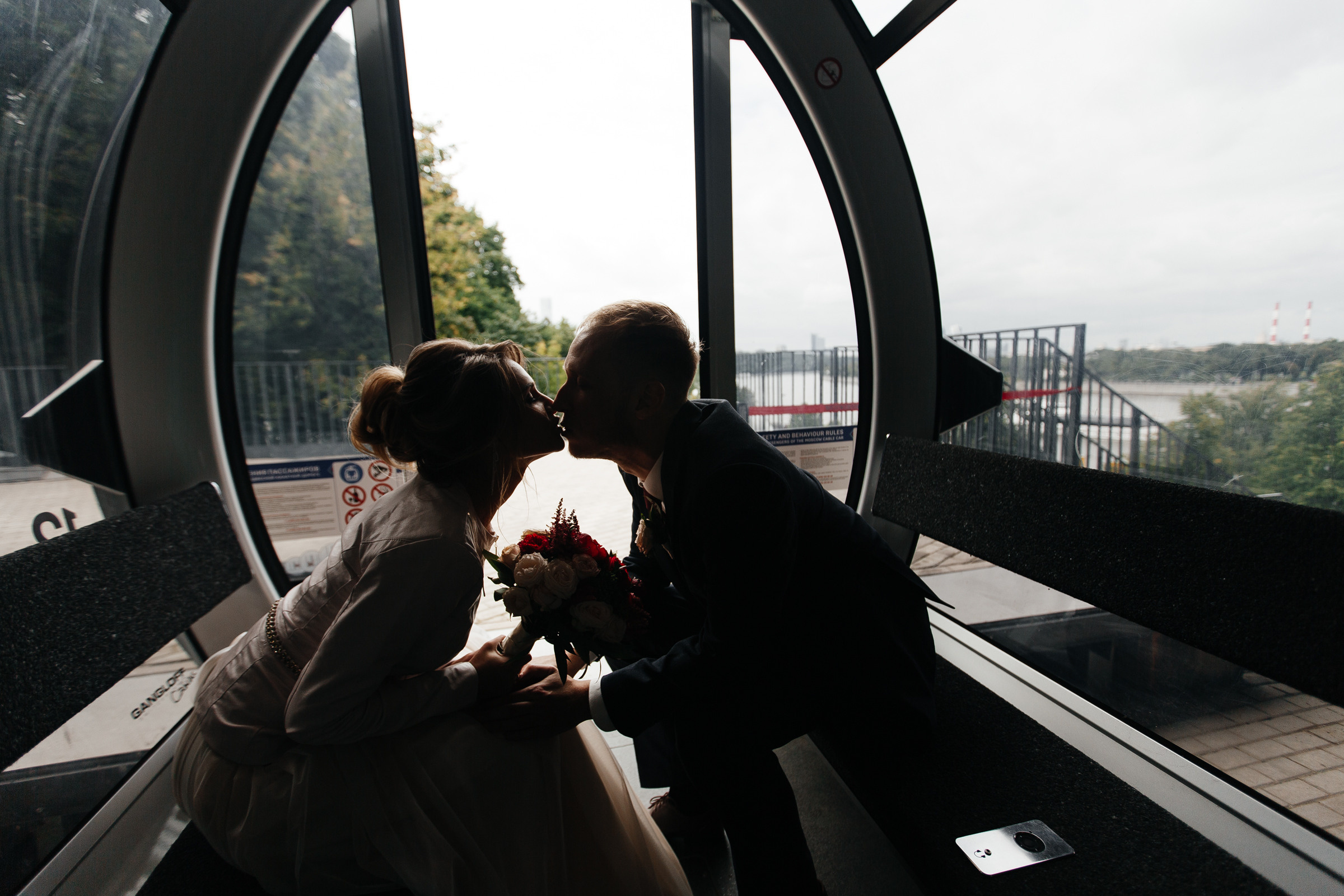 Нашепчи мне самых нежных глупостей, засмеюсь, уткнусь в твоё плечо. Душевный фотограф Ваших самых ярких событий Марина Погребняк