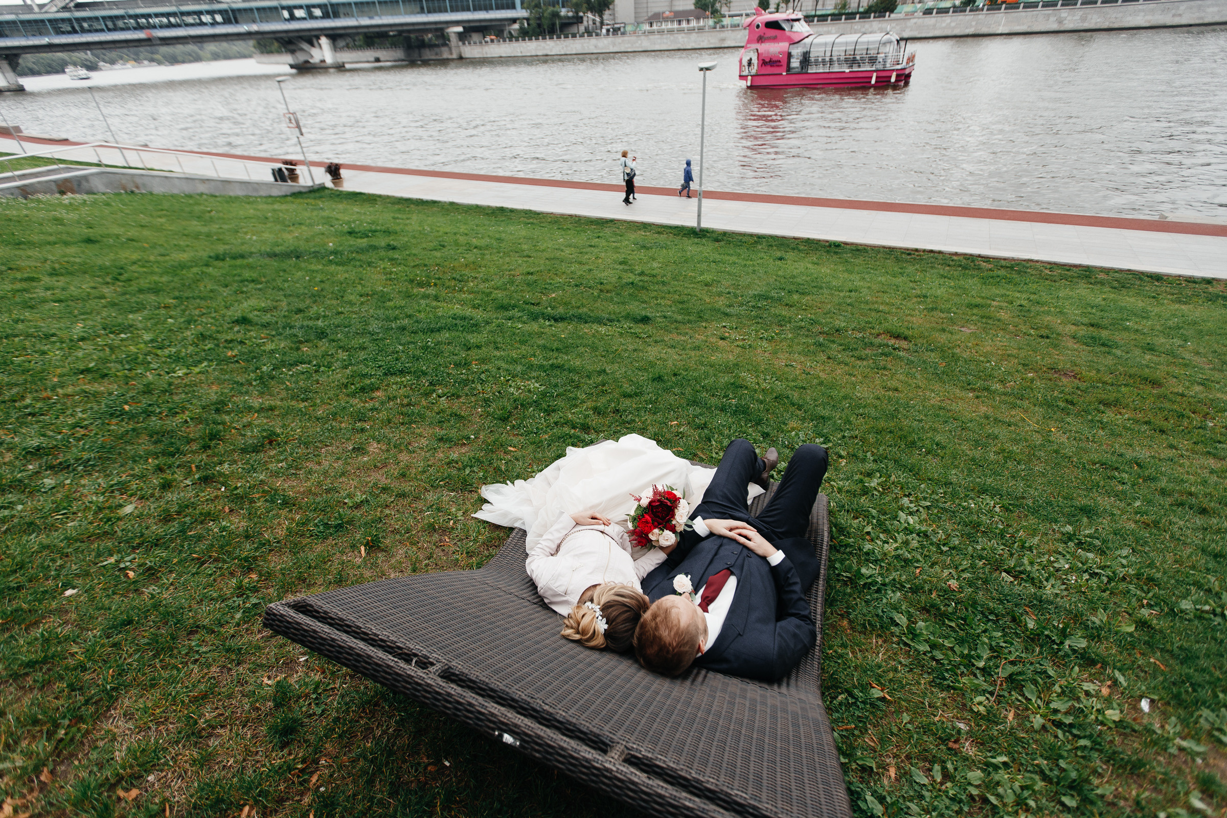 Нашепчи мне самых нежных глупостей, засмеюсь, уткнусь в твоё плечо. Душевный фотограф Ваших самых ярких событий Марина Погребняк