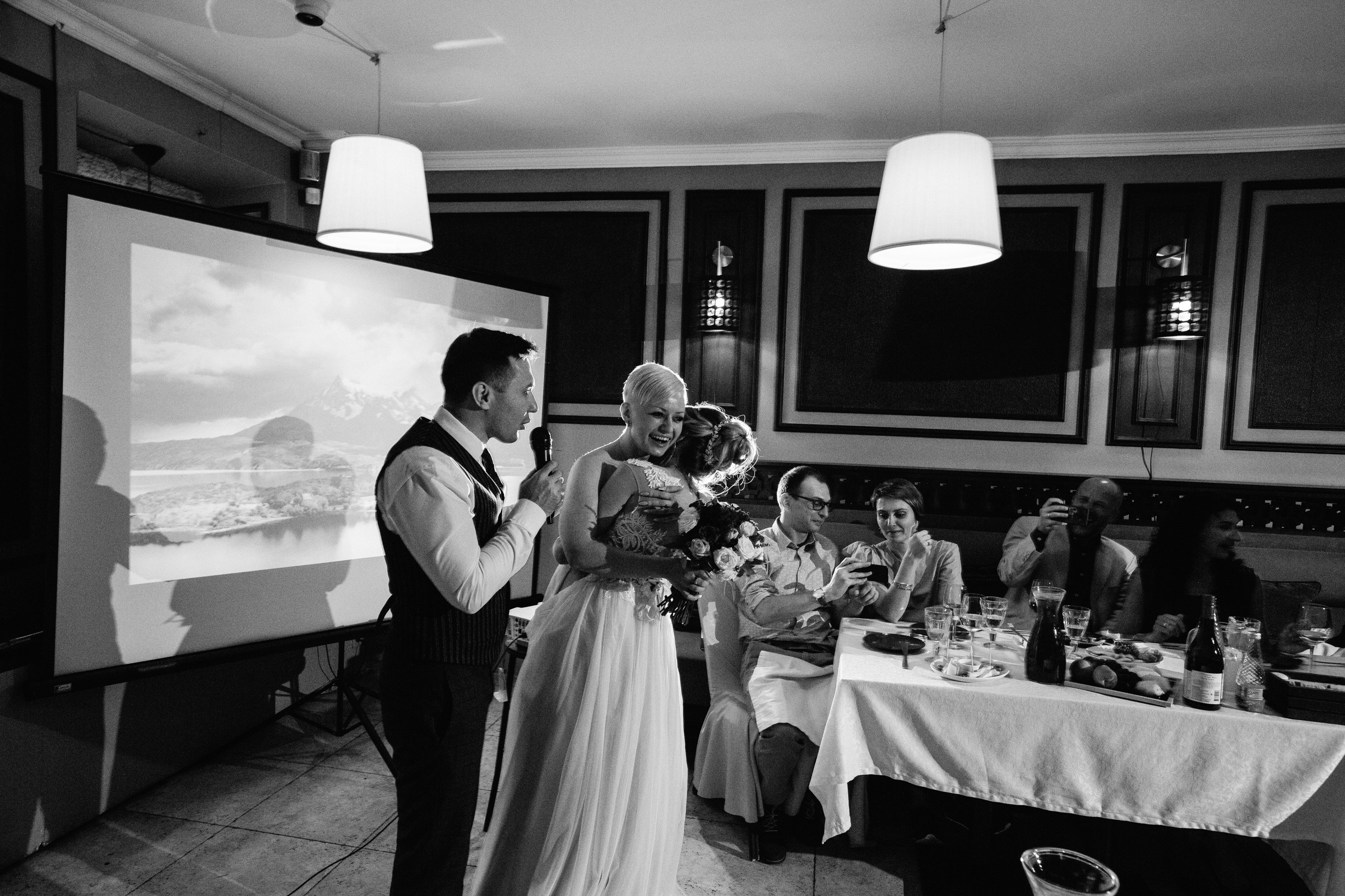 Нашепчи мне самых нежных глупостей, засмеюсь, уткнусь в твоё плечо. Душевный фотограф Ваших самых ярких событий Марина Погребняк