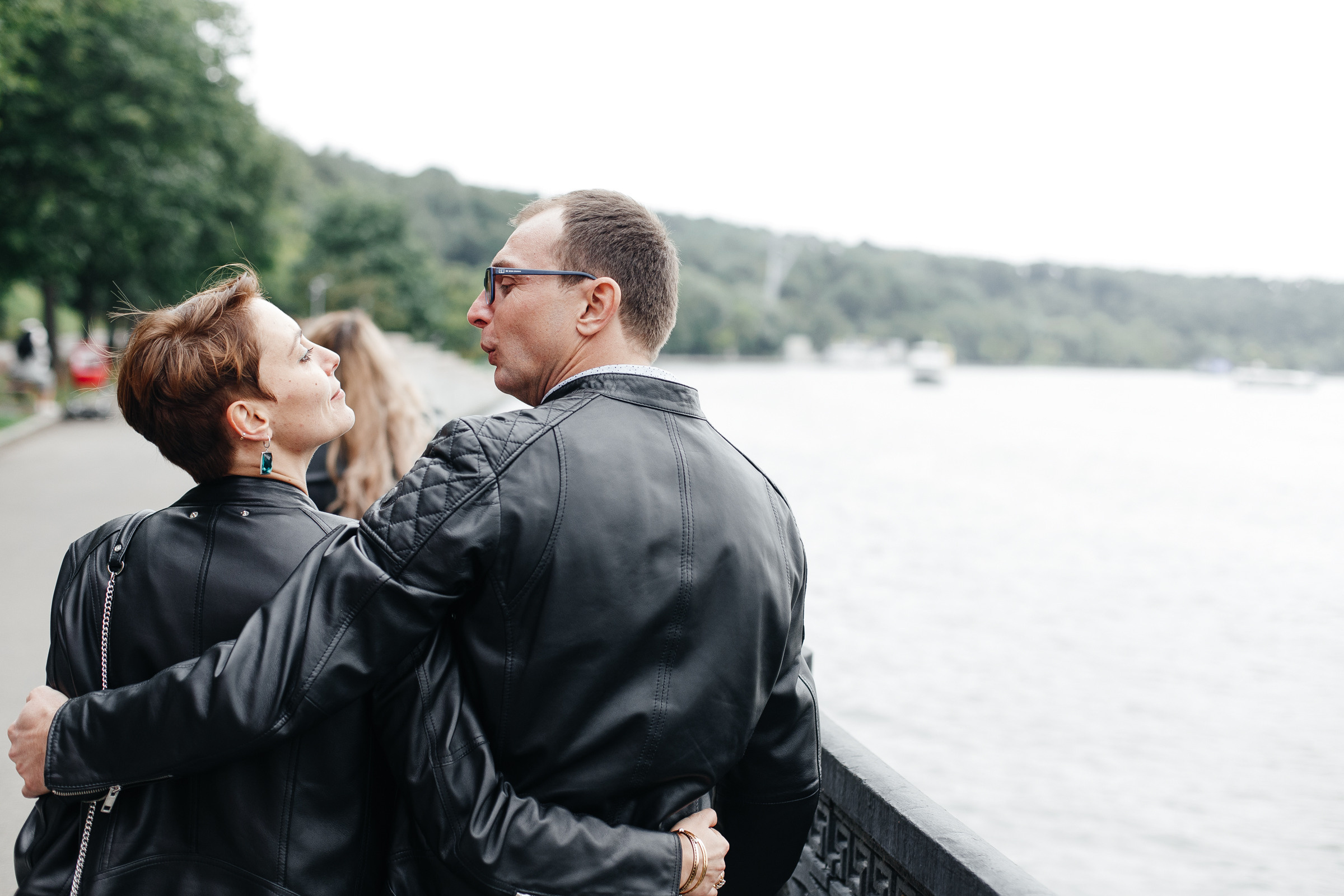 Нашепчи мне самых нежных глупостей, засмеюсь, уткнусь в твоё плечо. Душевный фотограф Ваших самых ярких событий Марина Погребняк